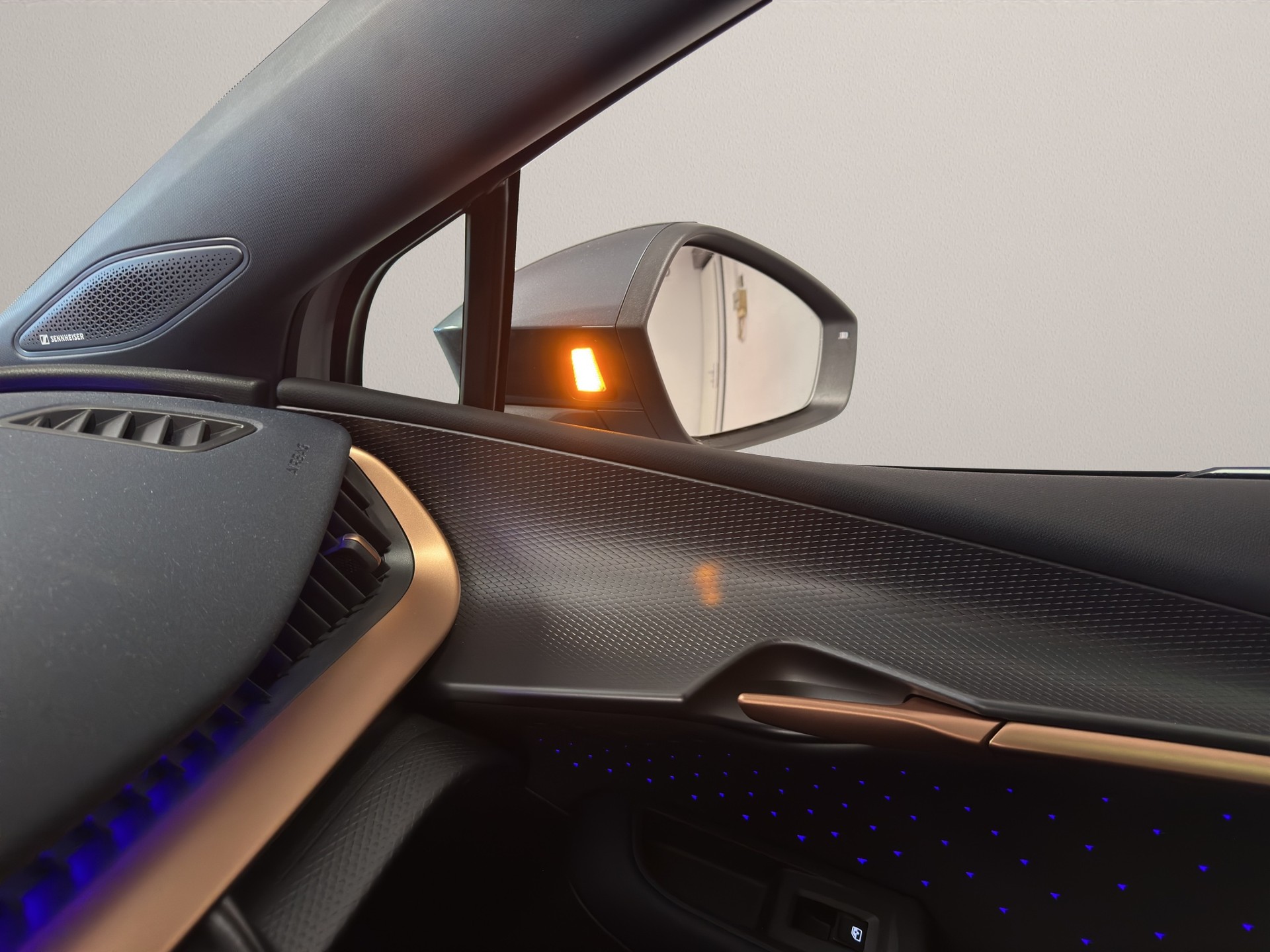 CUPRA Tavascan Type 9 77 kWh VZ Adrenaline-image-20