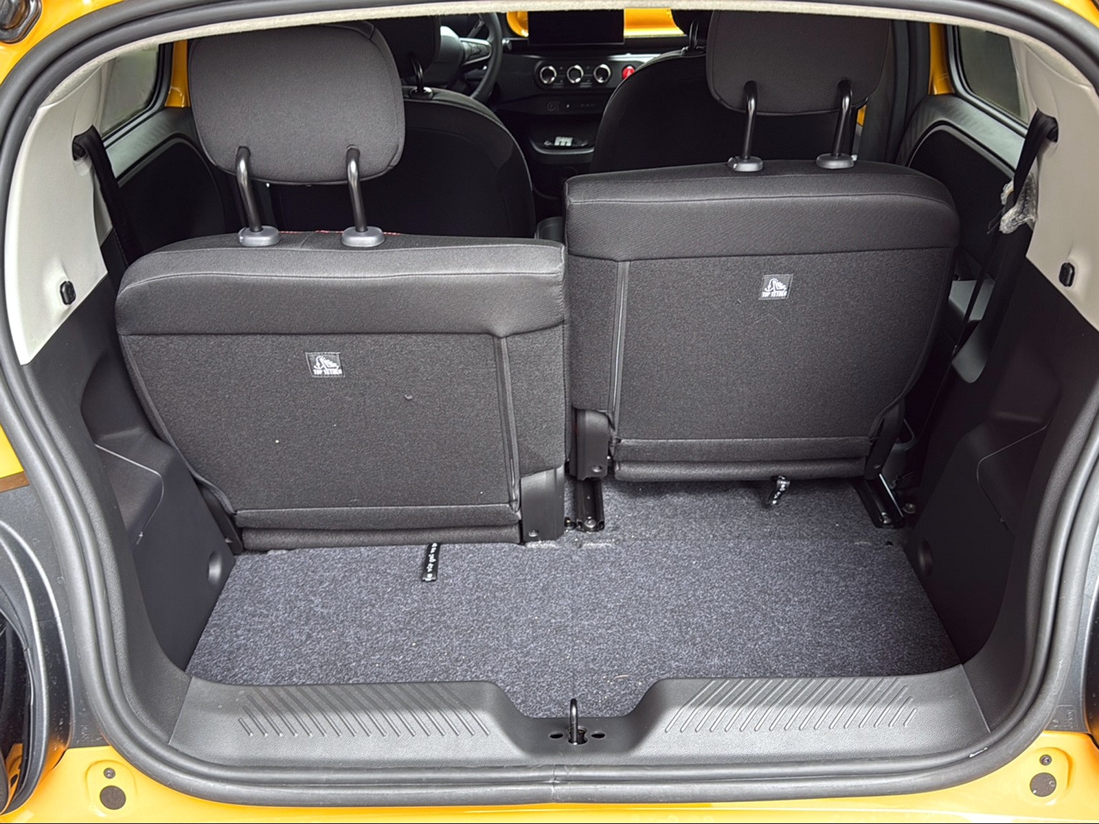 RENAULT Twingo E-Tech Urban Range techno-image-11