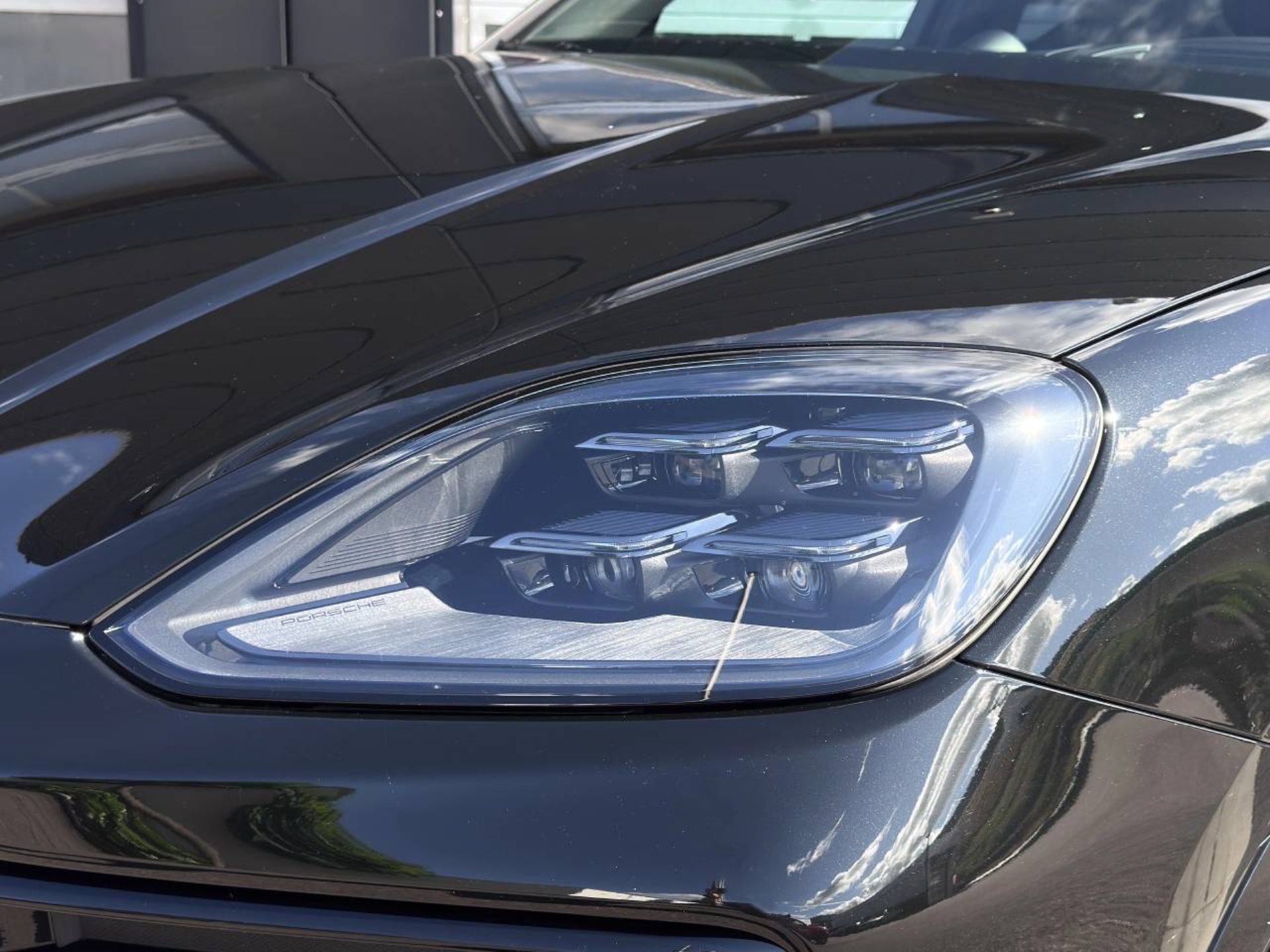 PORSCHE Cayenne-image-26