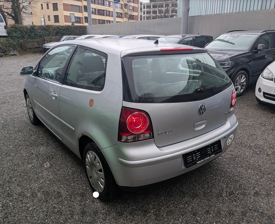 VW Polo 1.6 16V Trendline-image-3