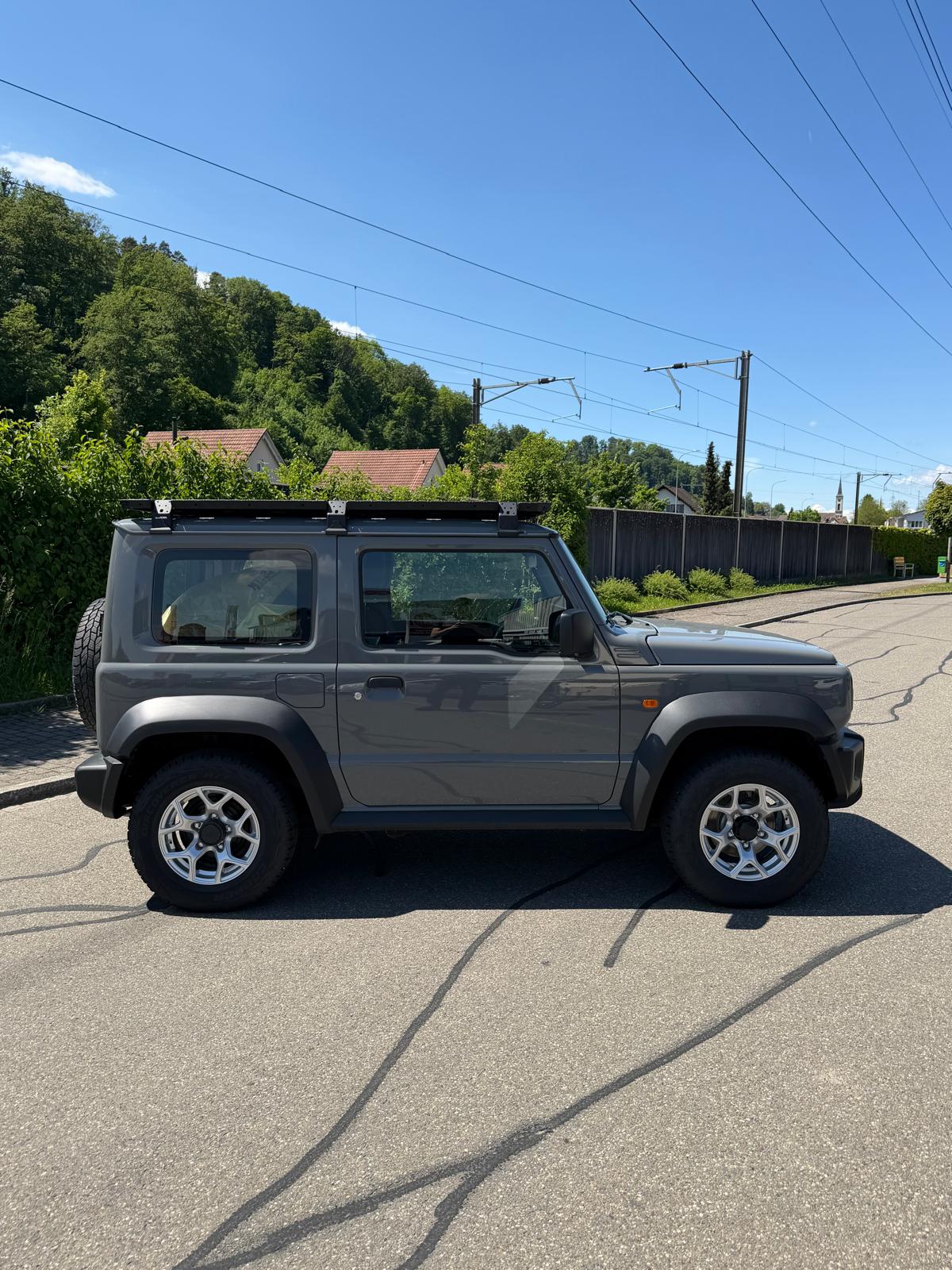 SUZUKI Jimny 1.5 Compact+ 4x4-image-2