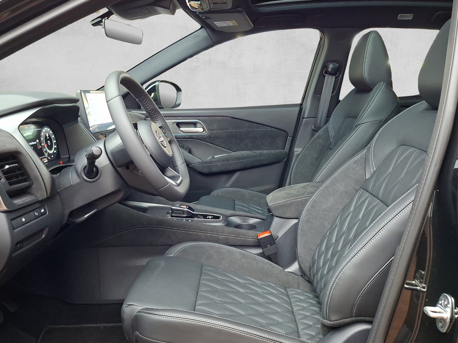 NISSAN Qashqai 1.5 VC-T Tekna+-image-10
