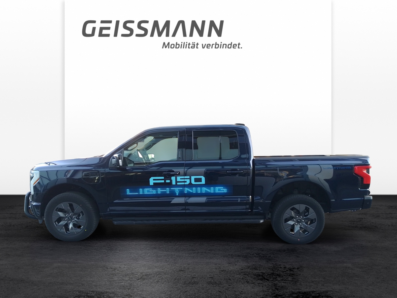 FORD F-150 Lightning DKab.Pick-up 98 kWh Lariat Launch Edition 4x4-showroom-element-1