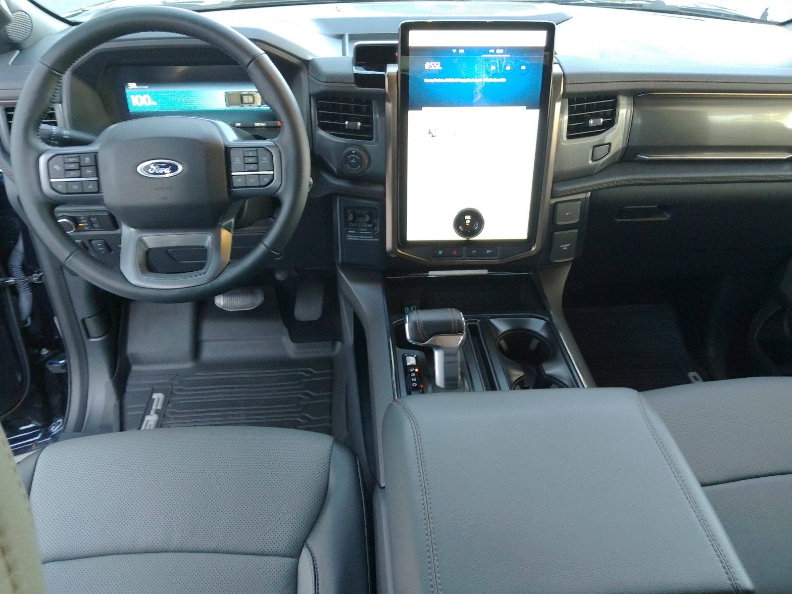 FORD F-150 Lightning DKab.Pick-up 98 kWh Lariat Launch Edition 4x4-image-7