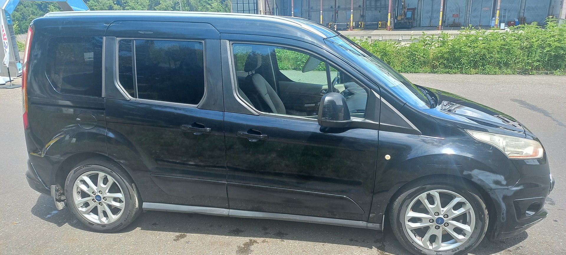 FORD Tourneo Connect 1.6 TDCi Trend-image-9