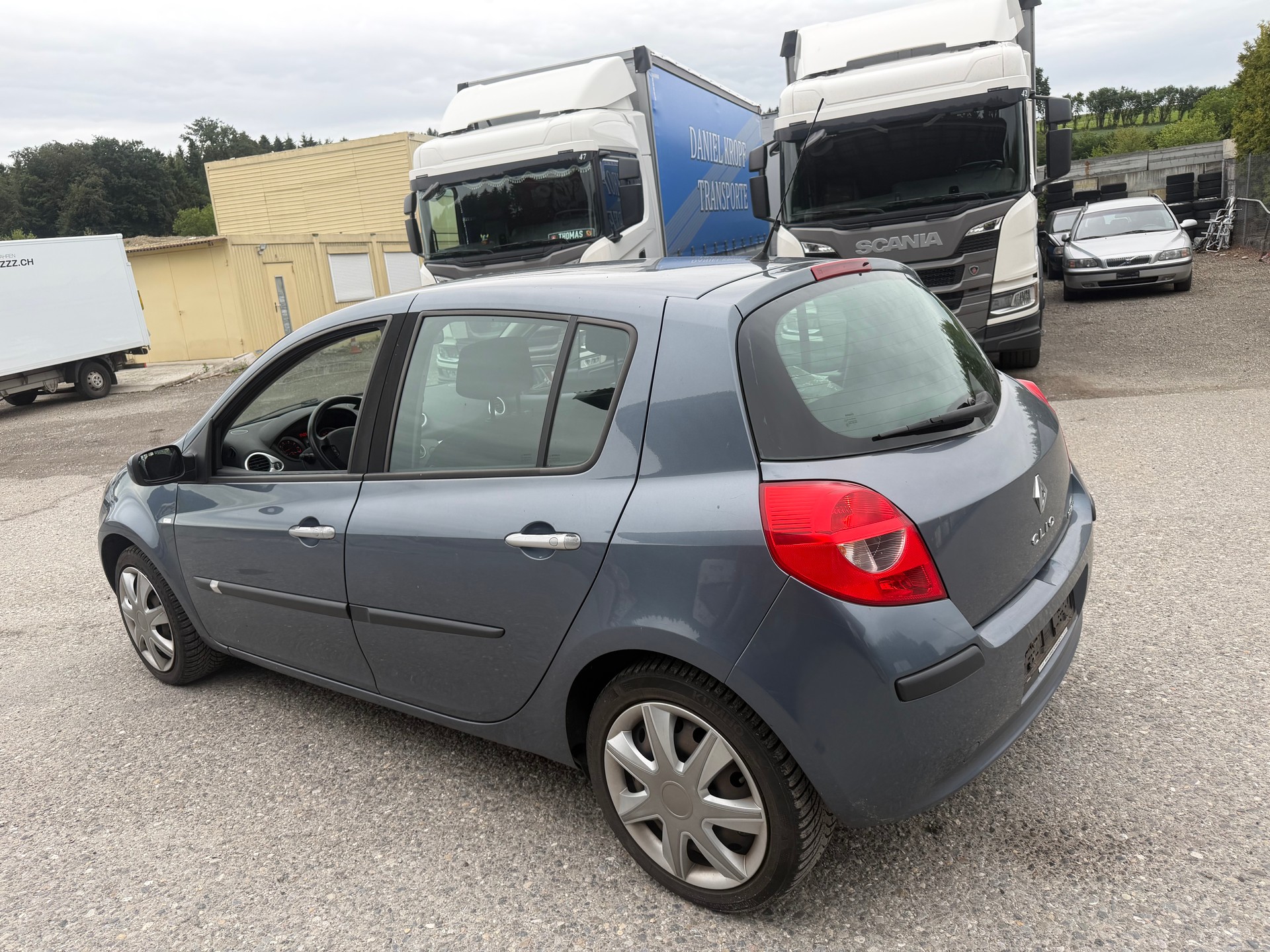 RENAULT Clio 1.6 16V Dynamique-image-4