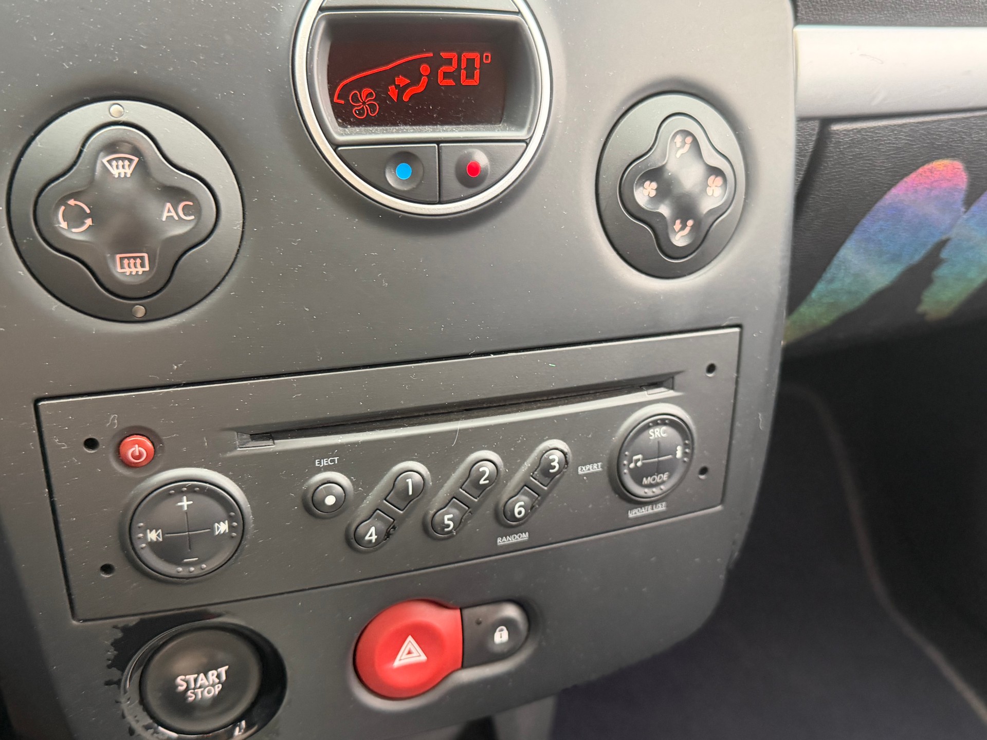 RENAULT Clio 1.6 16V Dynamique-image-6
