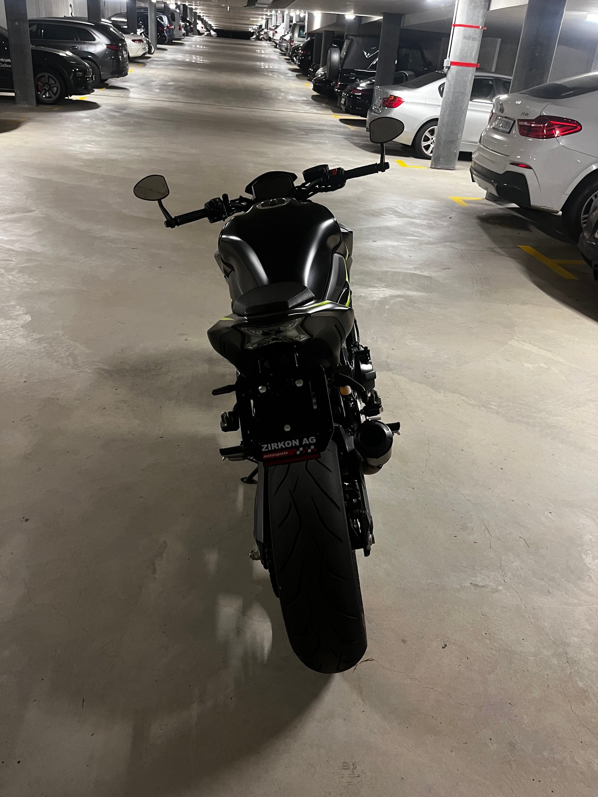KAWASAKI Z 900-image-4