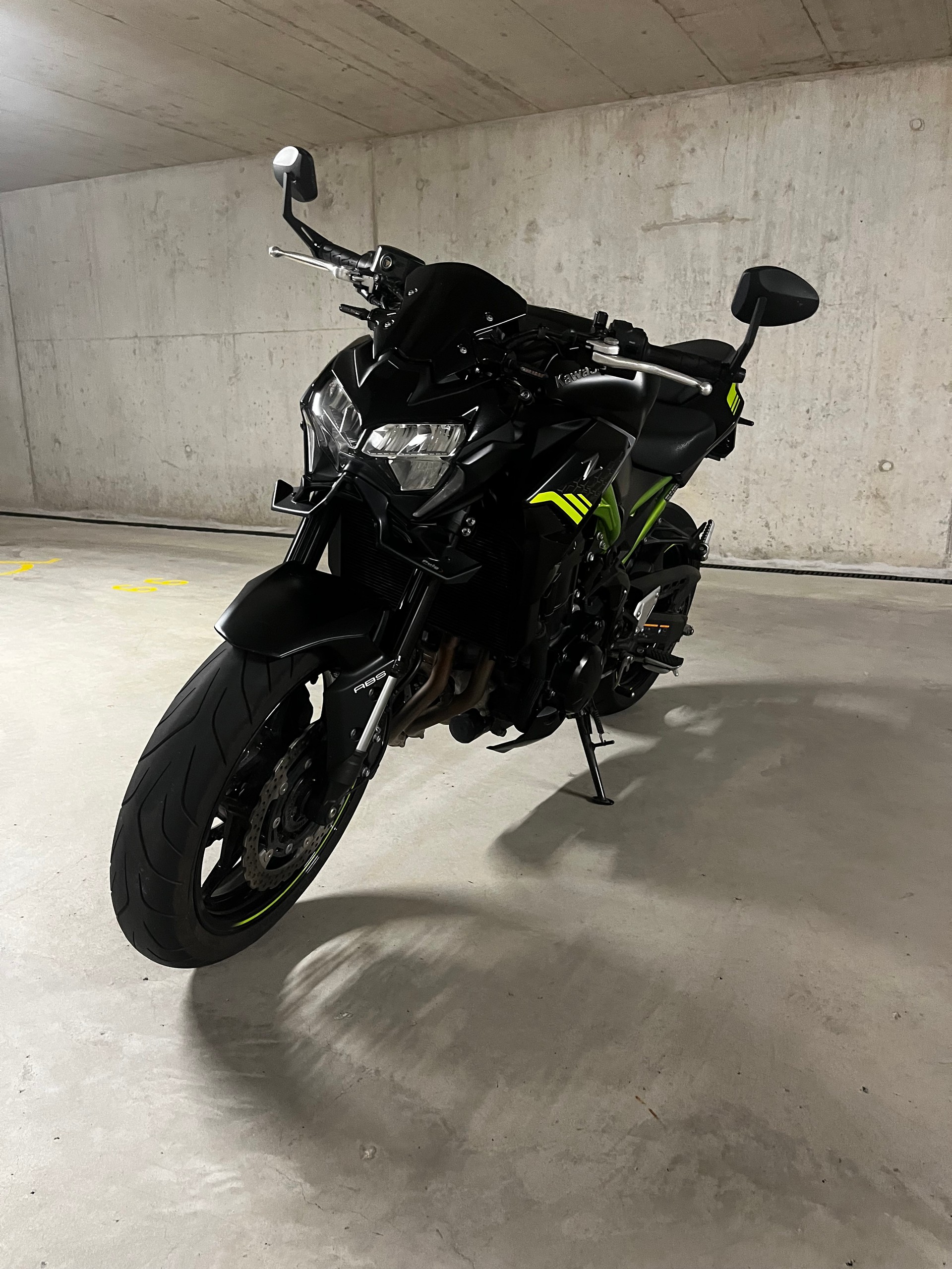 KAWASAKI Z 900-image-0