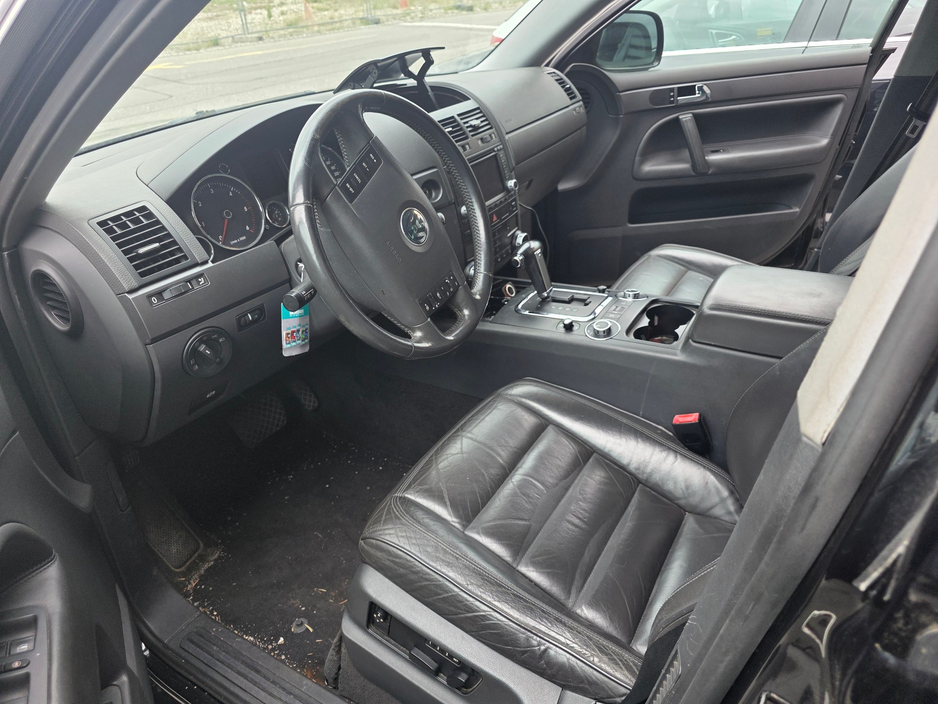 VW Touareg 3.0 TDI. MOTOR STARTET NICHT.-image-9