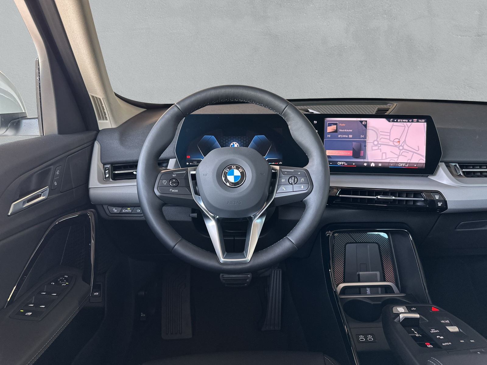 BMW X1 sDrive 18d-image-15