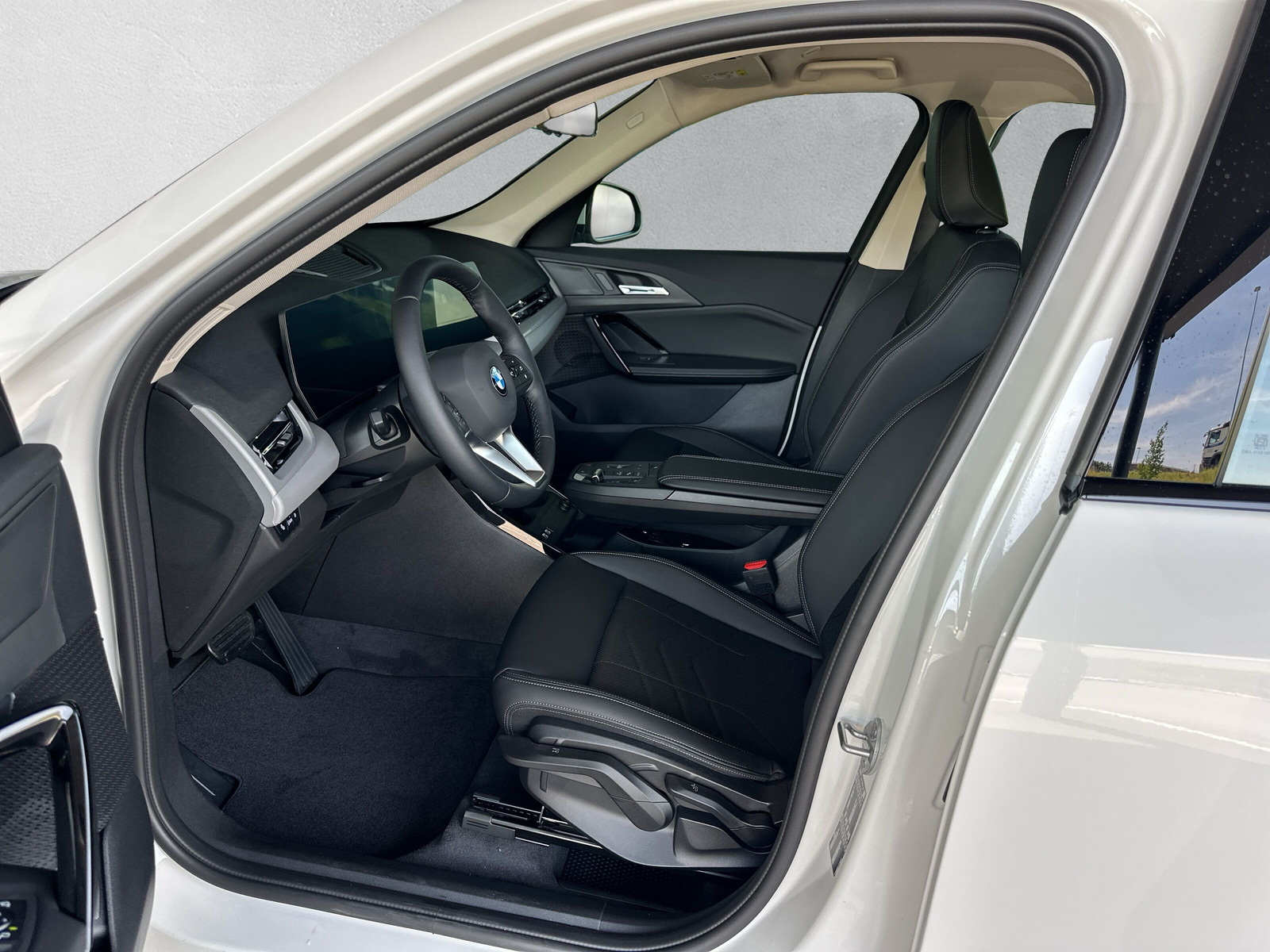 BMW X1 sDrive 18d-image-10