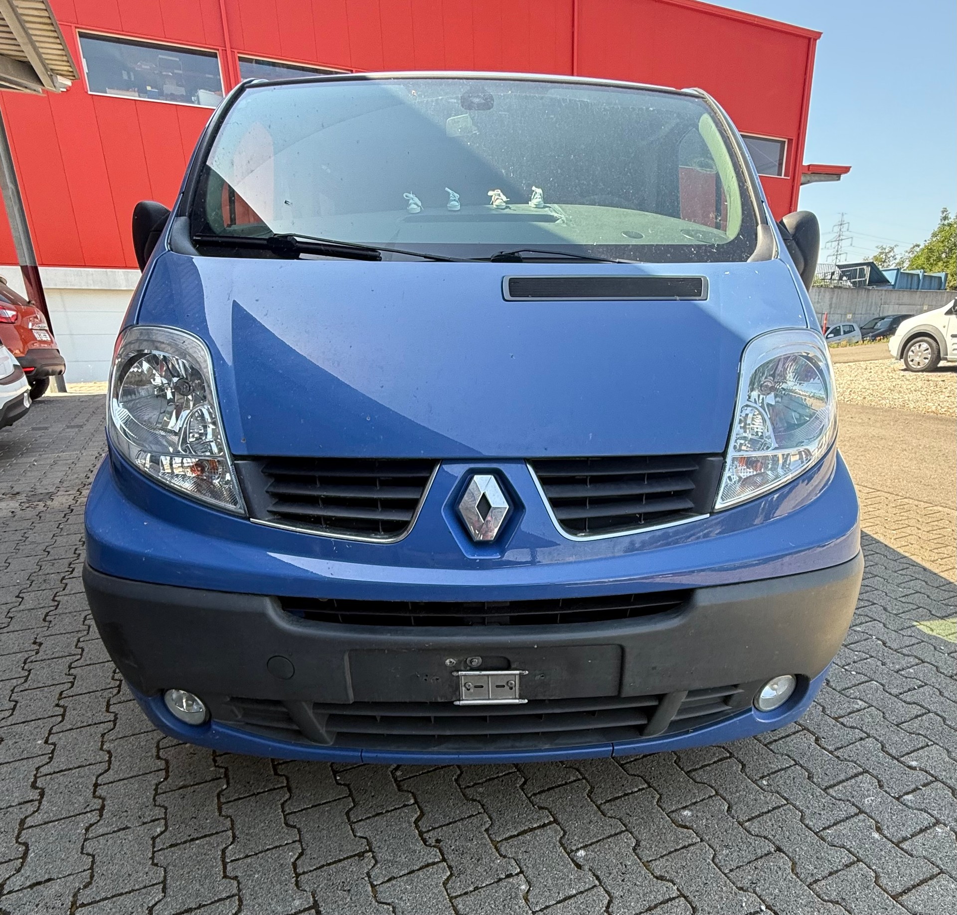 RENAULT Als Wohnwagen gebaut