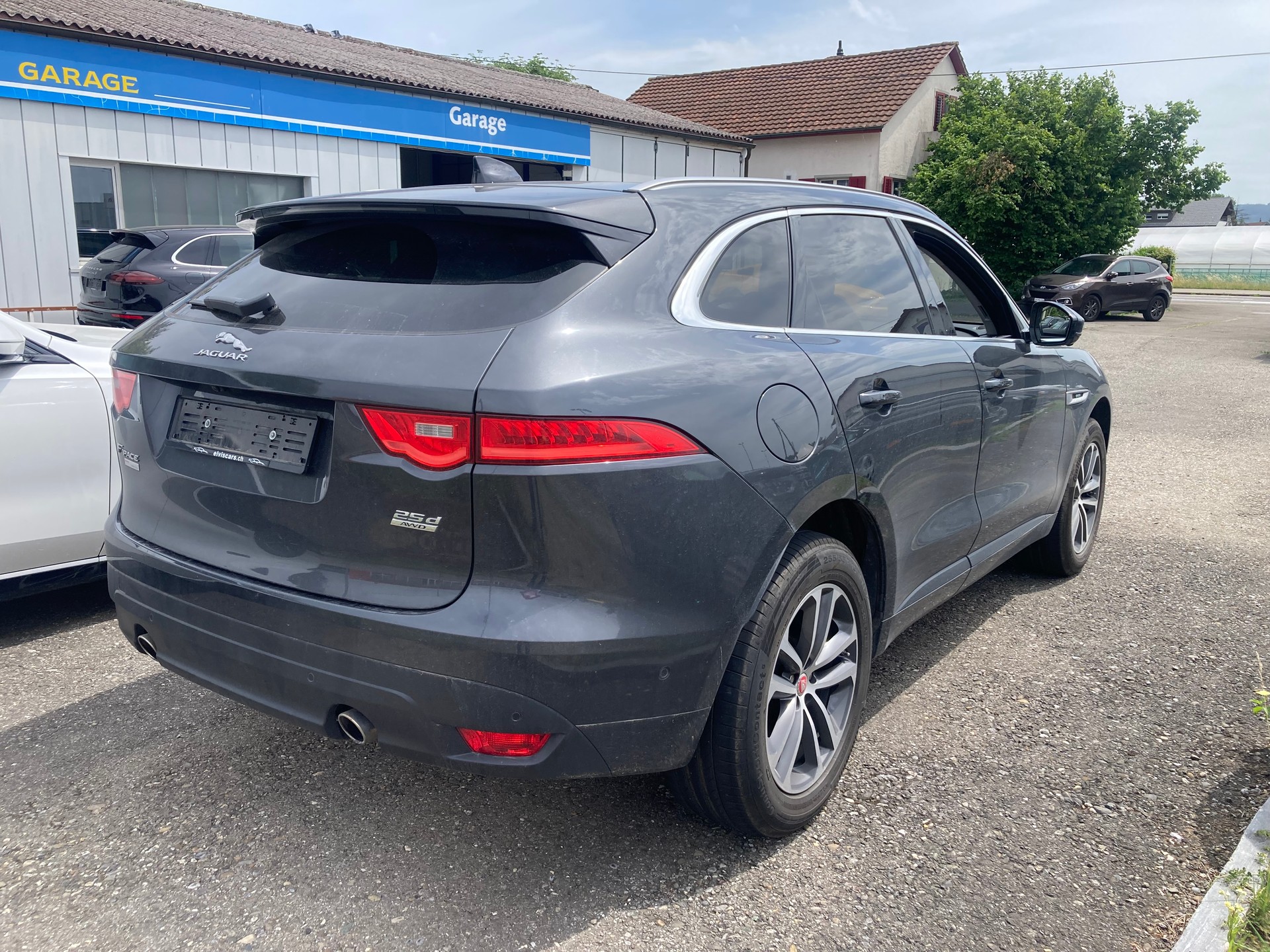 JAGUAR F-Pace 25d R-Sport AWD Automatik 90YRS Celebration Ed.-showroom-element-2