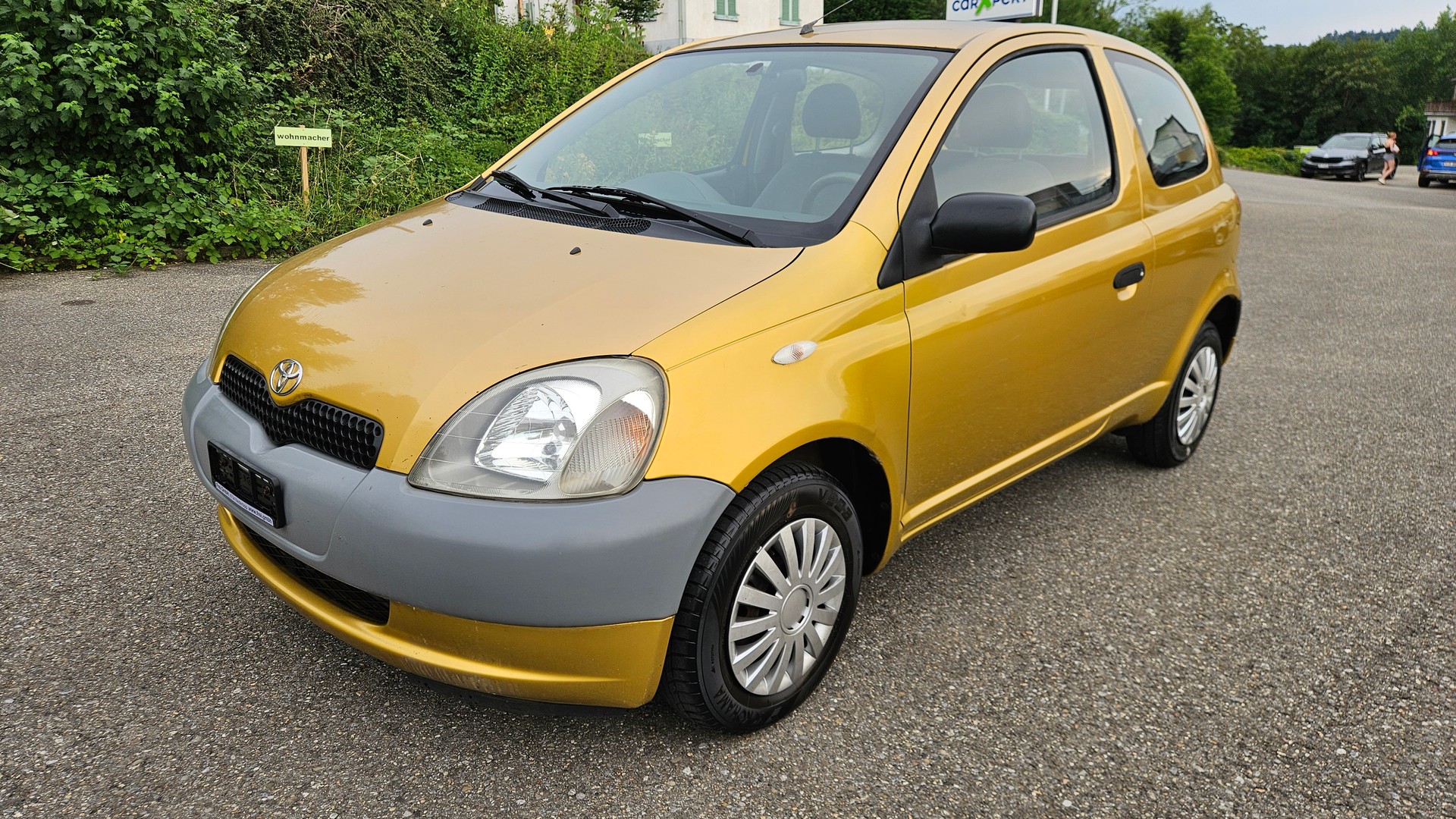 TOYOTA Yaris 1.0 Linea Sol
