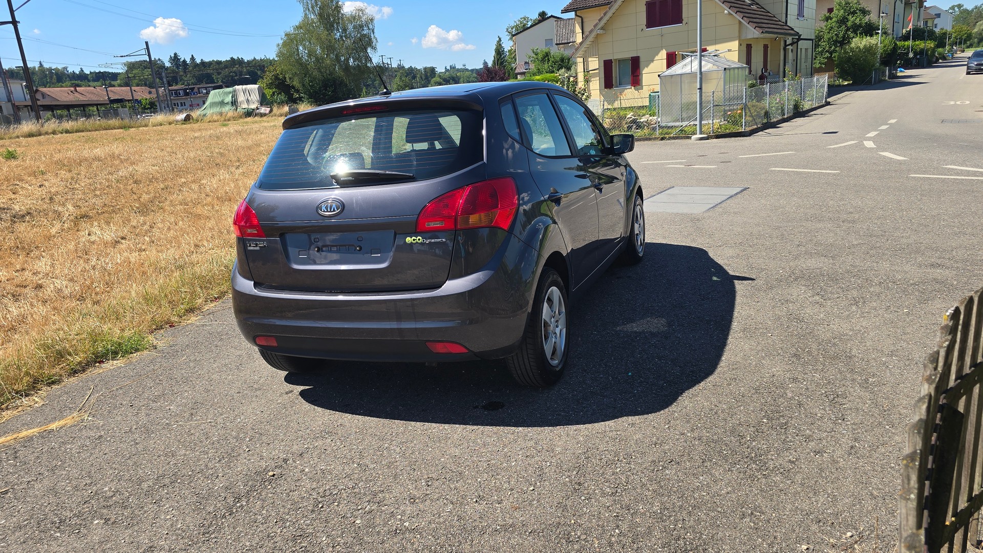 KIA Venga 1.6 CRDi _seven-showroom-element-2