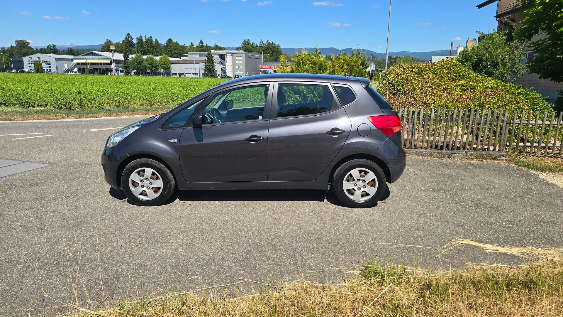 KIA Venga 1.6 CRDi _seven-image-4