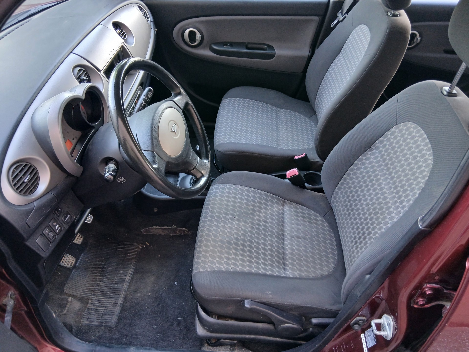 DAIHATSU Trevis 1.0-image-6