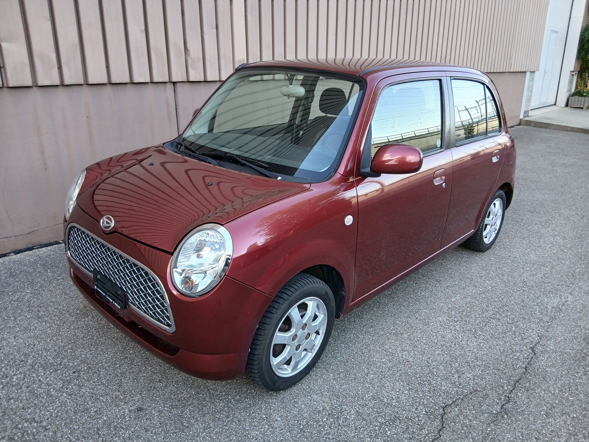 DAIHATSU Trevis 1.0-image-5