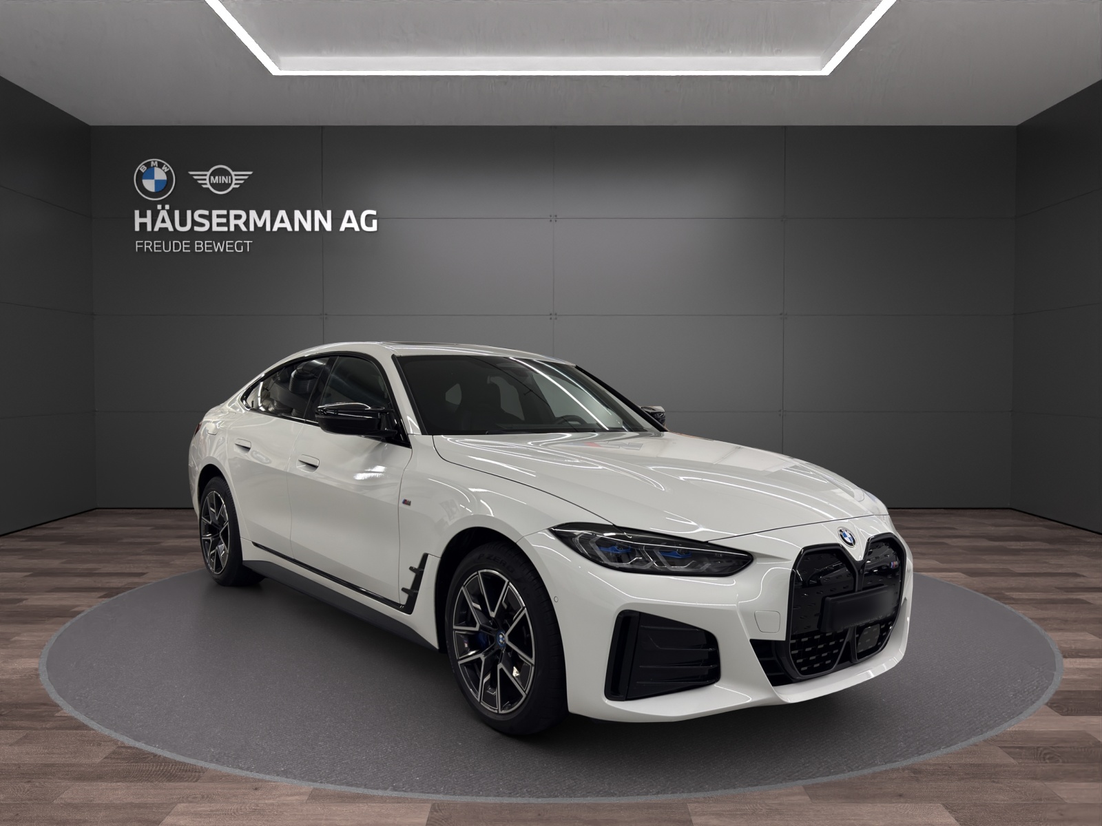 BMW i4 M50-showroom-element-2