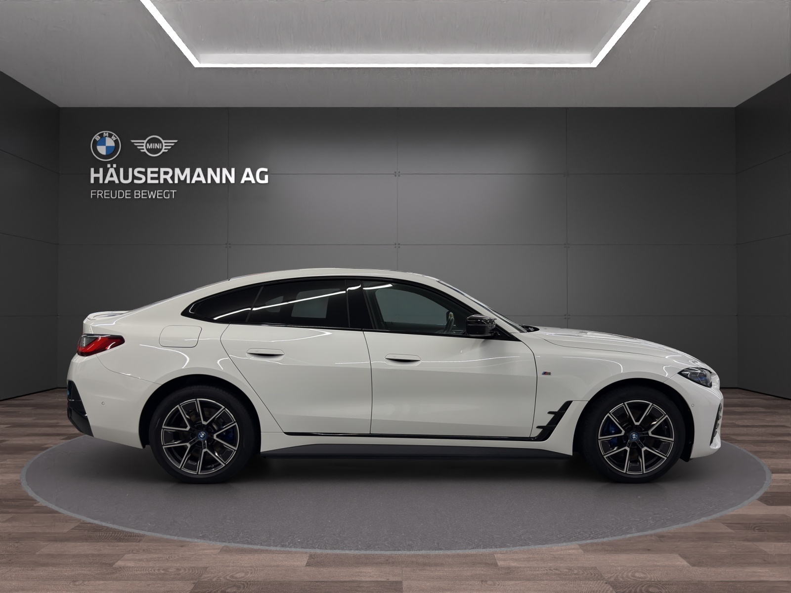 BMW i4 M50-showroom-element-3