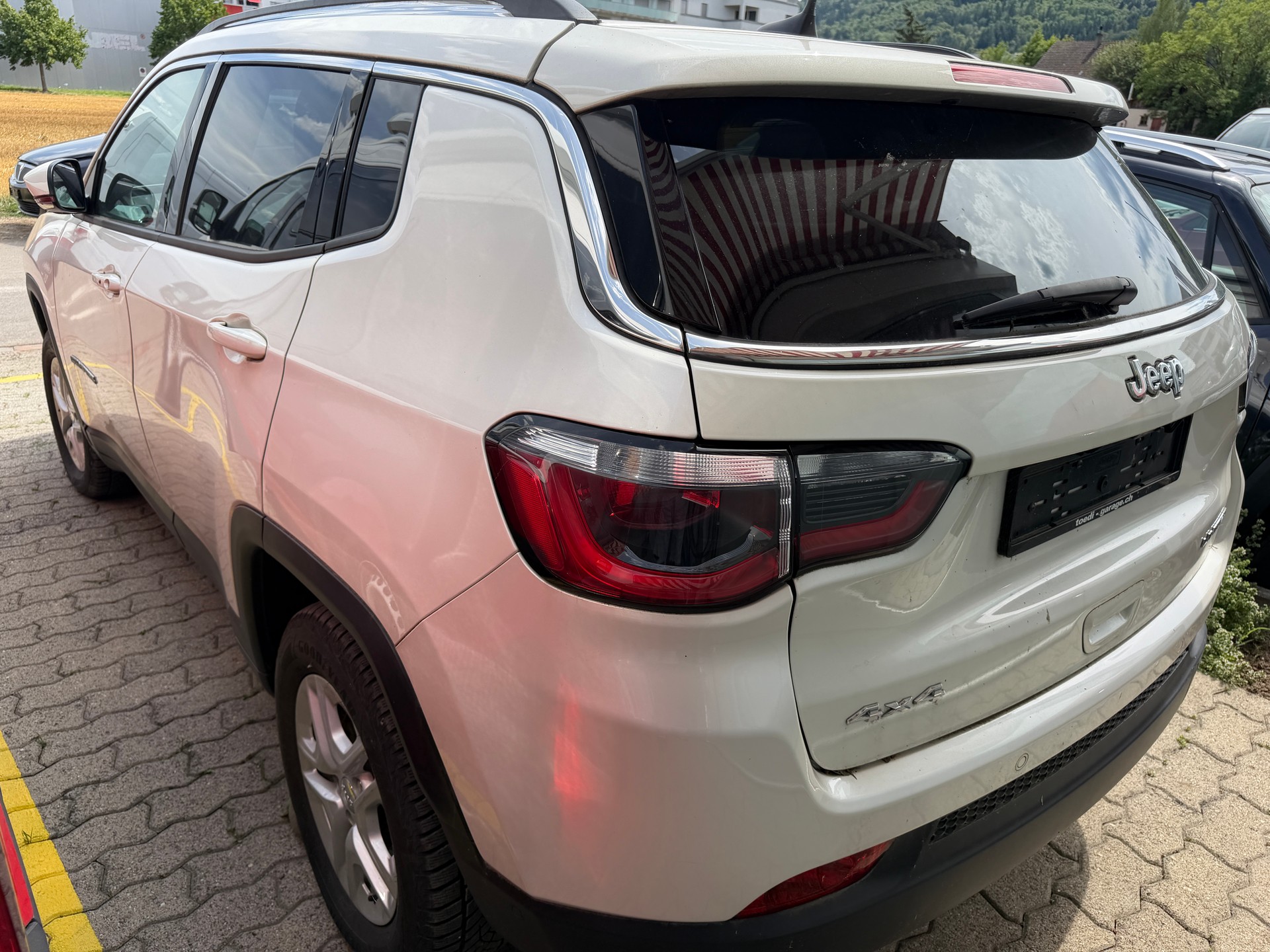 JEEP Compass 1.4 Turbo Limited AWD 9ATX-image-4