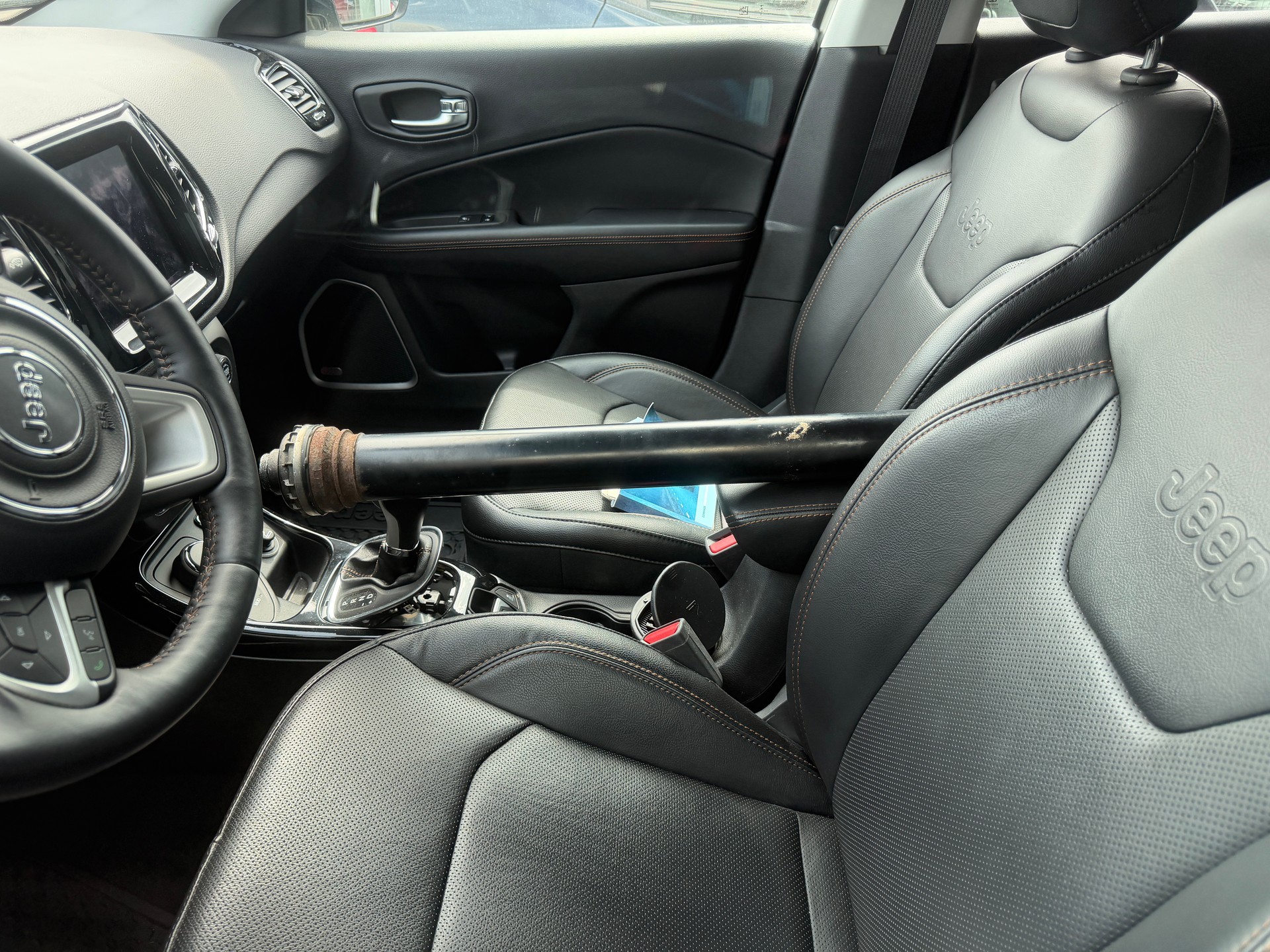 JEEP Compass 1.4 Turbo Limited AWD 9ATX-image-7