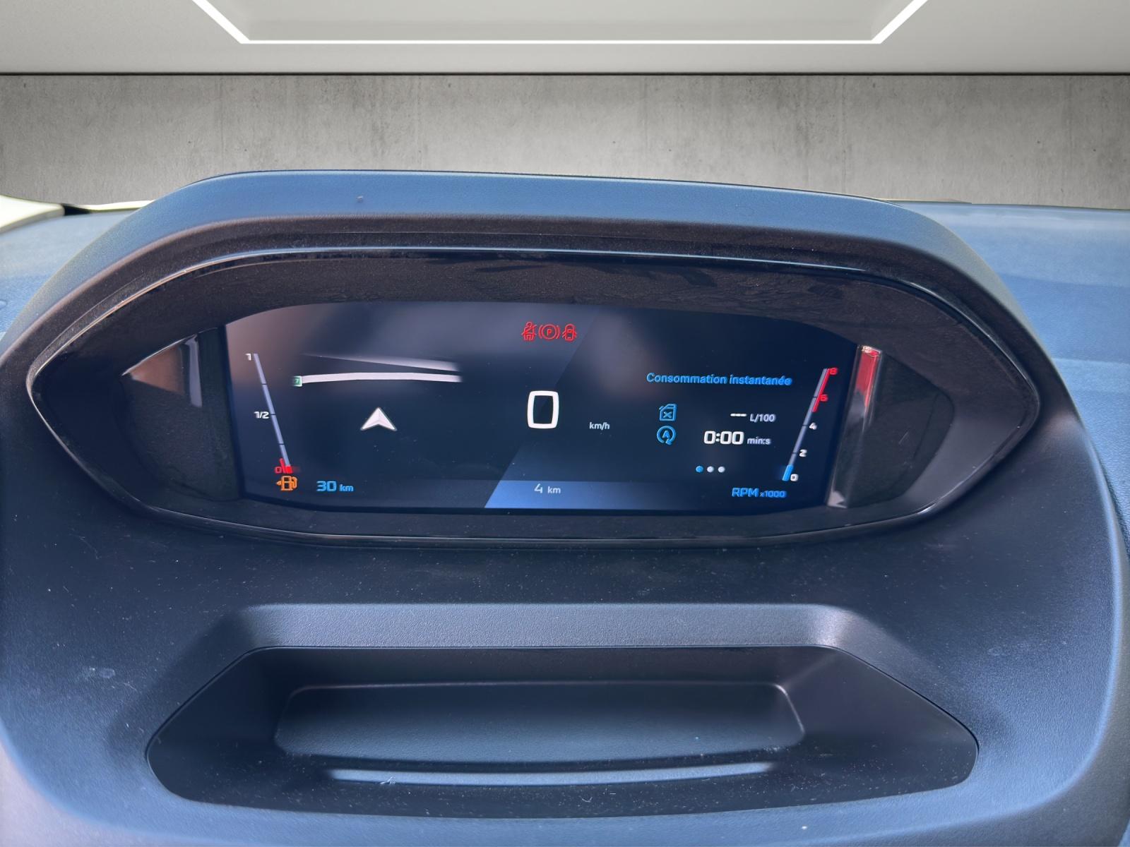 PEUGEOT Partner 650 Standard 1.5 BlueHDI 100 S/S-image-9