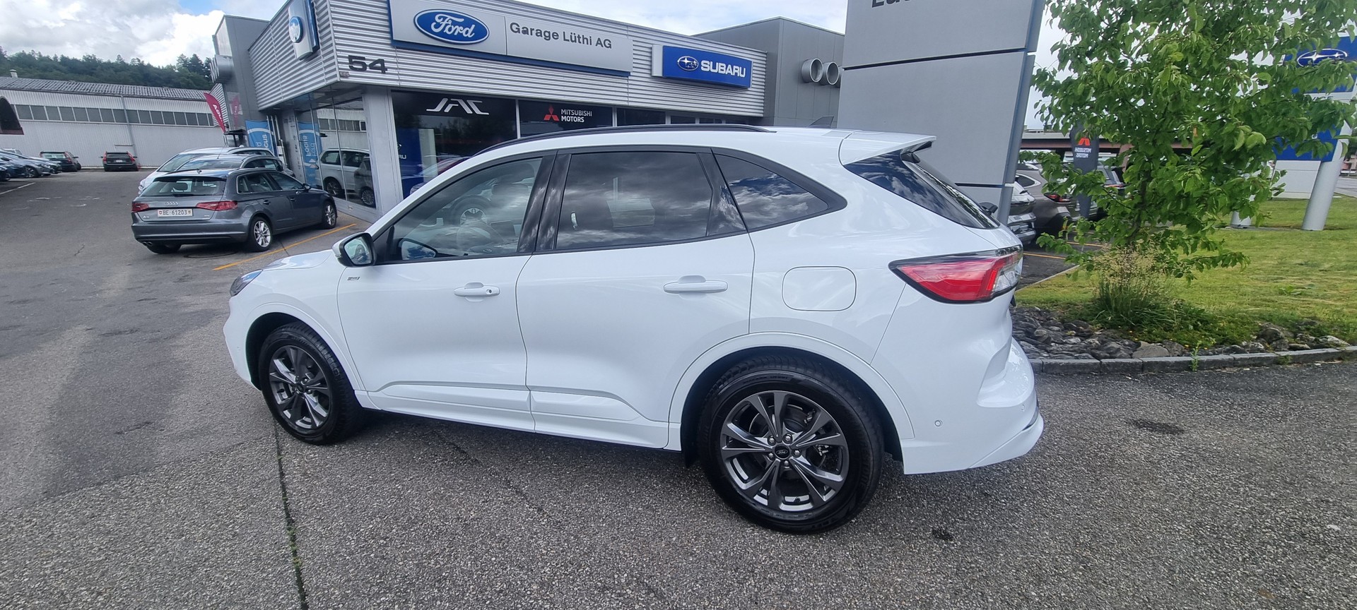 FORD Kuga 2.5 FHEV ST-Line 4WD-image-6