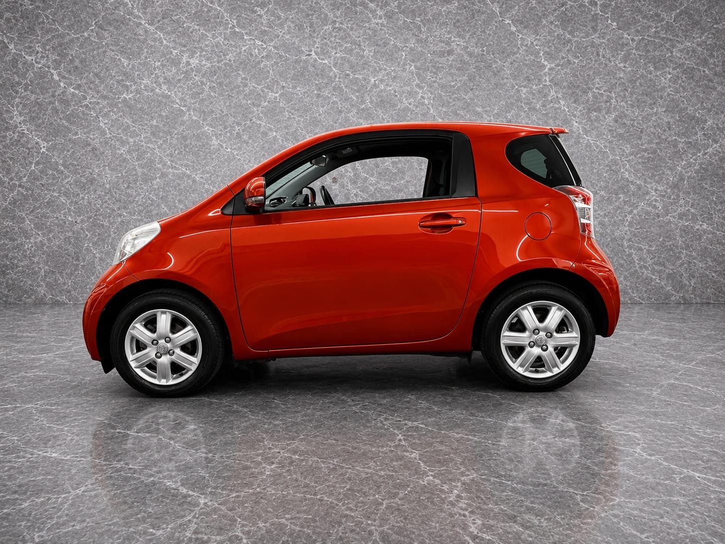 TOYOTA iQ 1.0 VVT-i Linea Luna-showroom-element-3