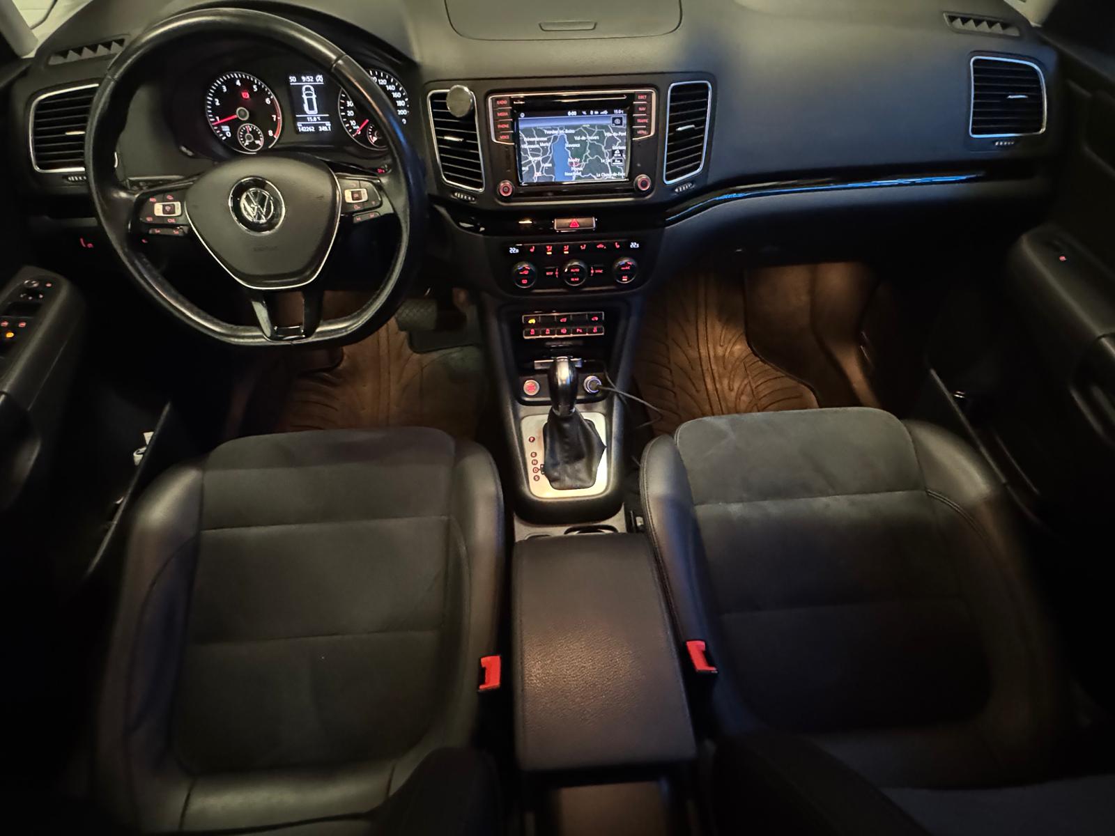 VW Sharan 2.0 TSI BMT Highline DSG-image-16