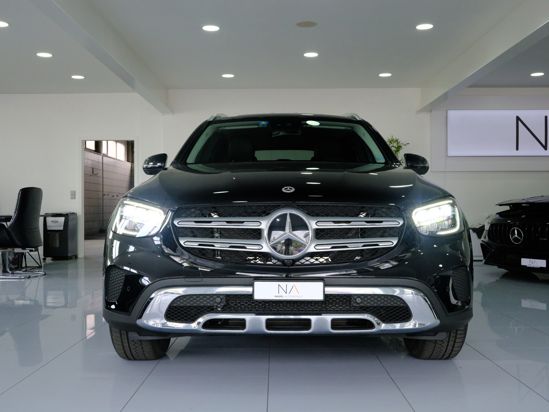 MERCEDES-BENZ GLC 200 Off-Road 4Matic 9G-Tronic-showroom-element-2