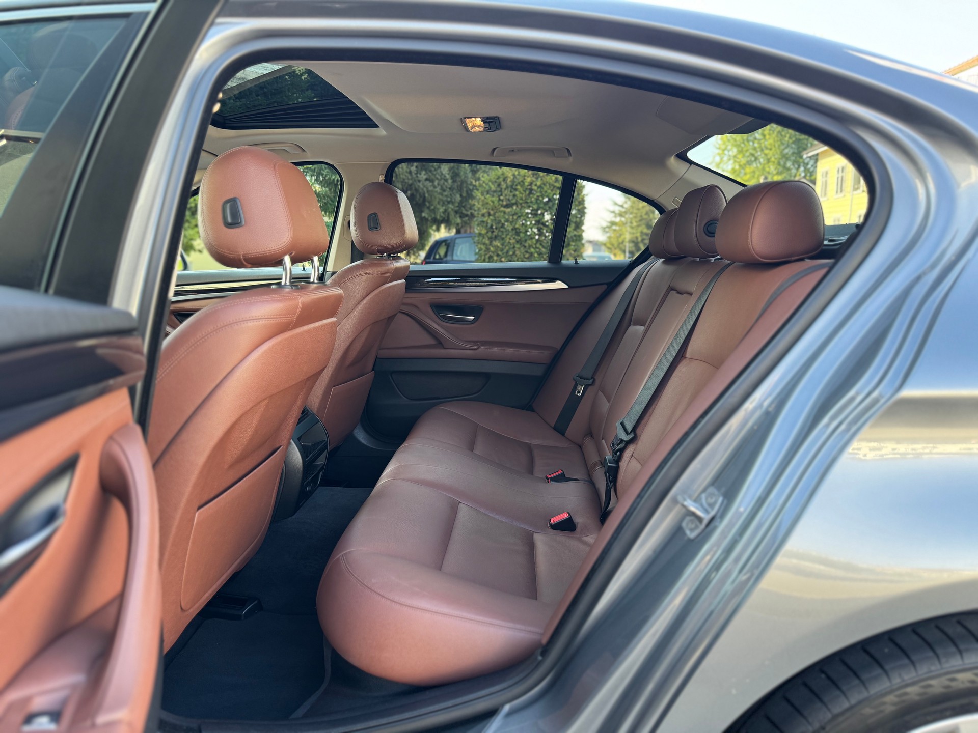 BMW 520d berline-image-15
