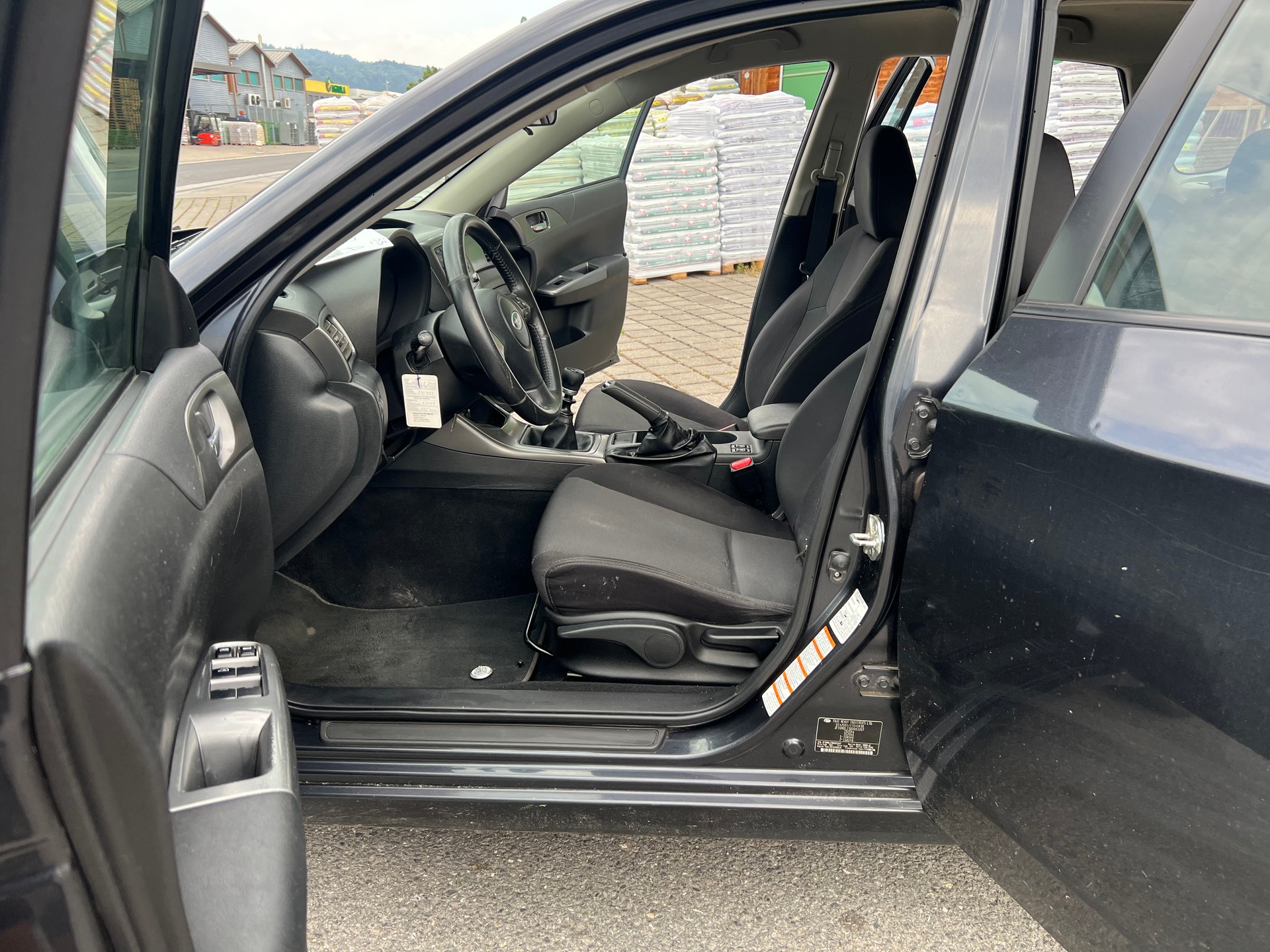 SUBARU Impreza 2.0D Swiss Special-image-7