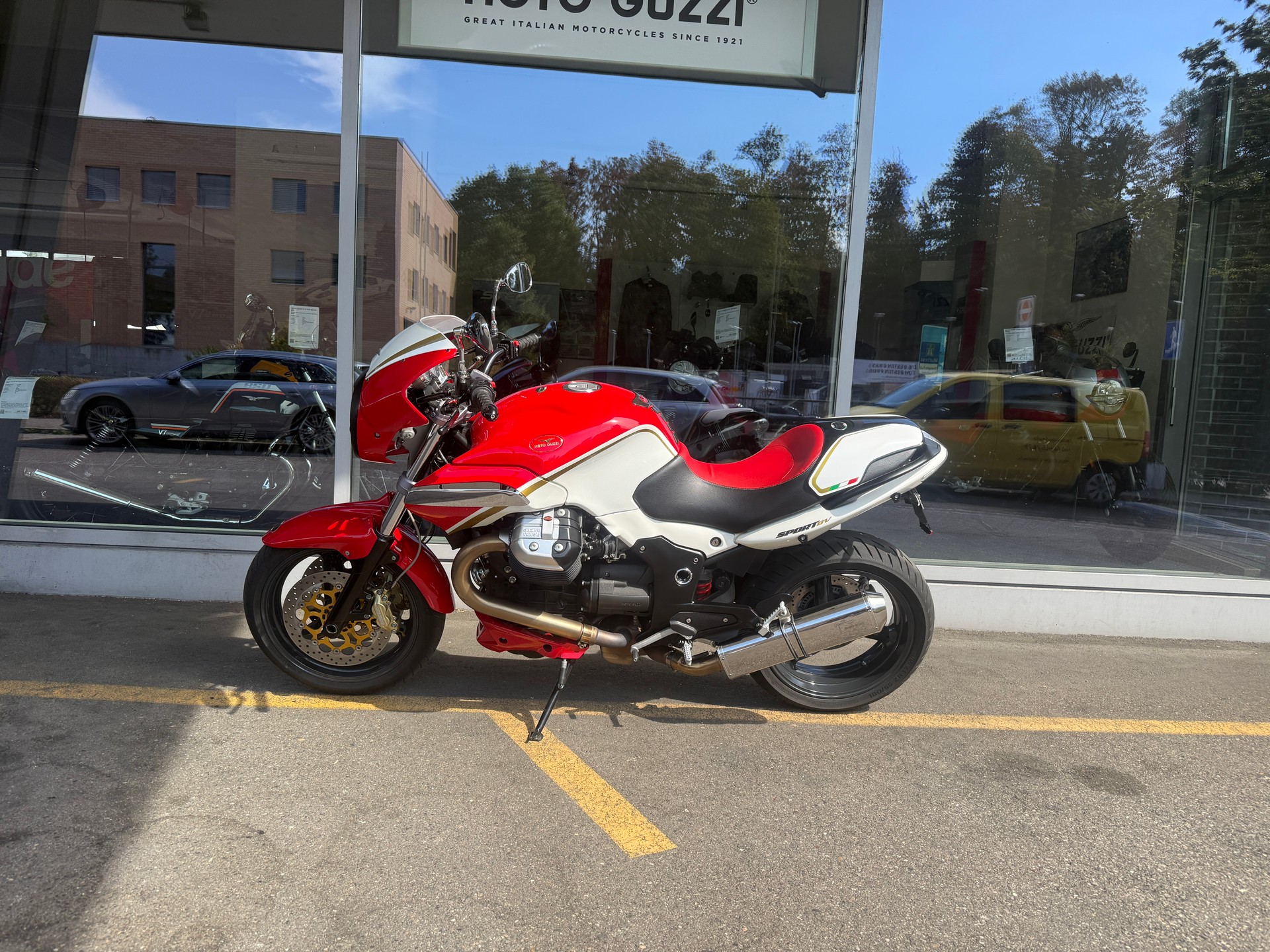 MOTO GUZZI Sport 1200 4 V ABS Rosso Corsa-image-8