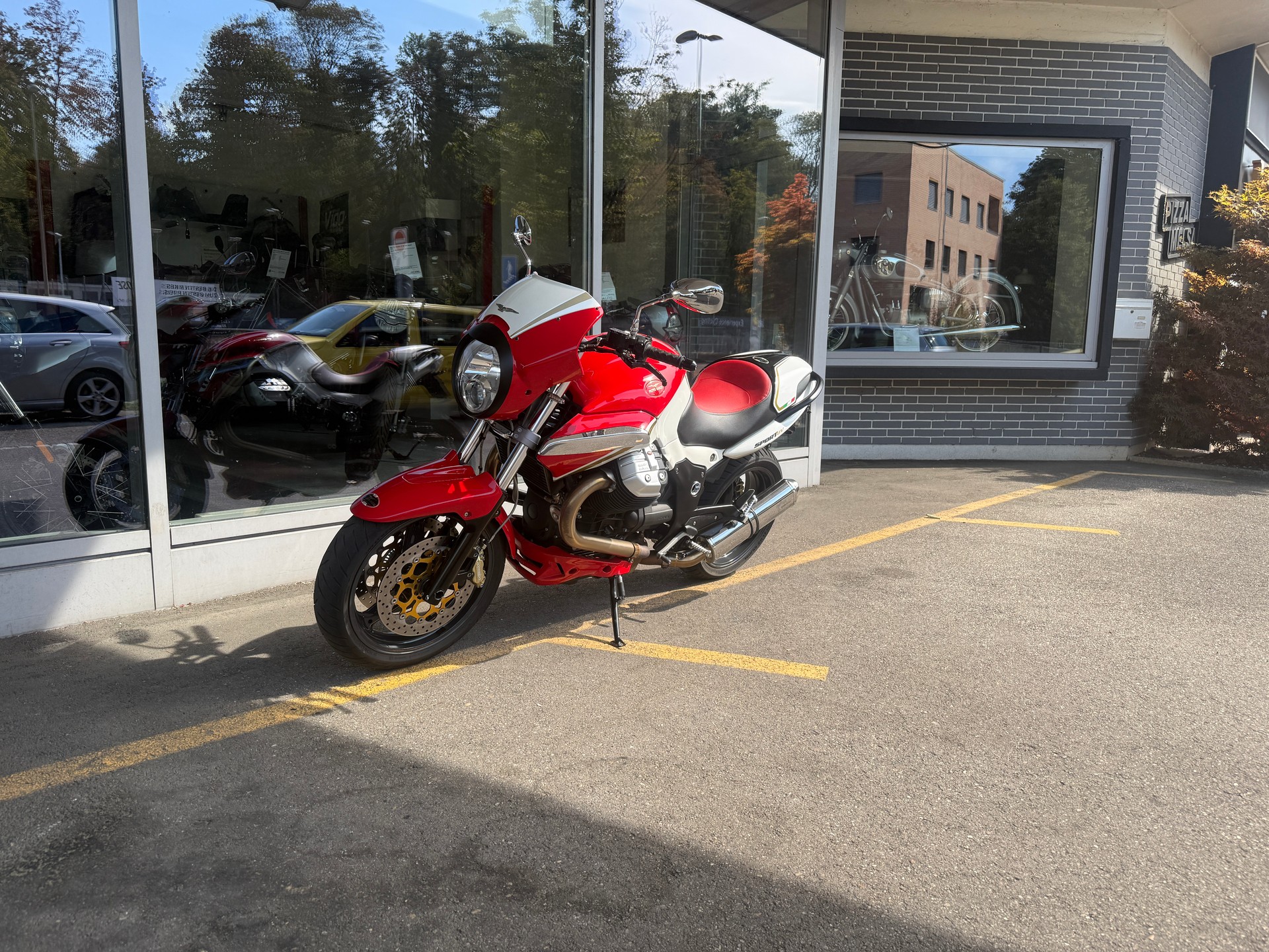 MOTO GUZZI Sport 1200 4 V ABS Rosso Corsa-image-6