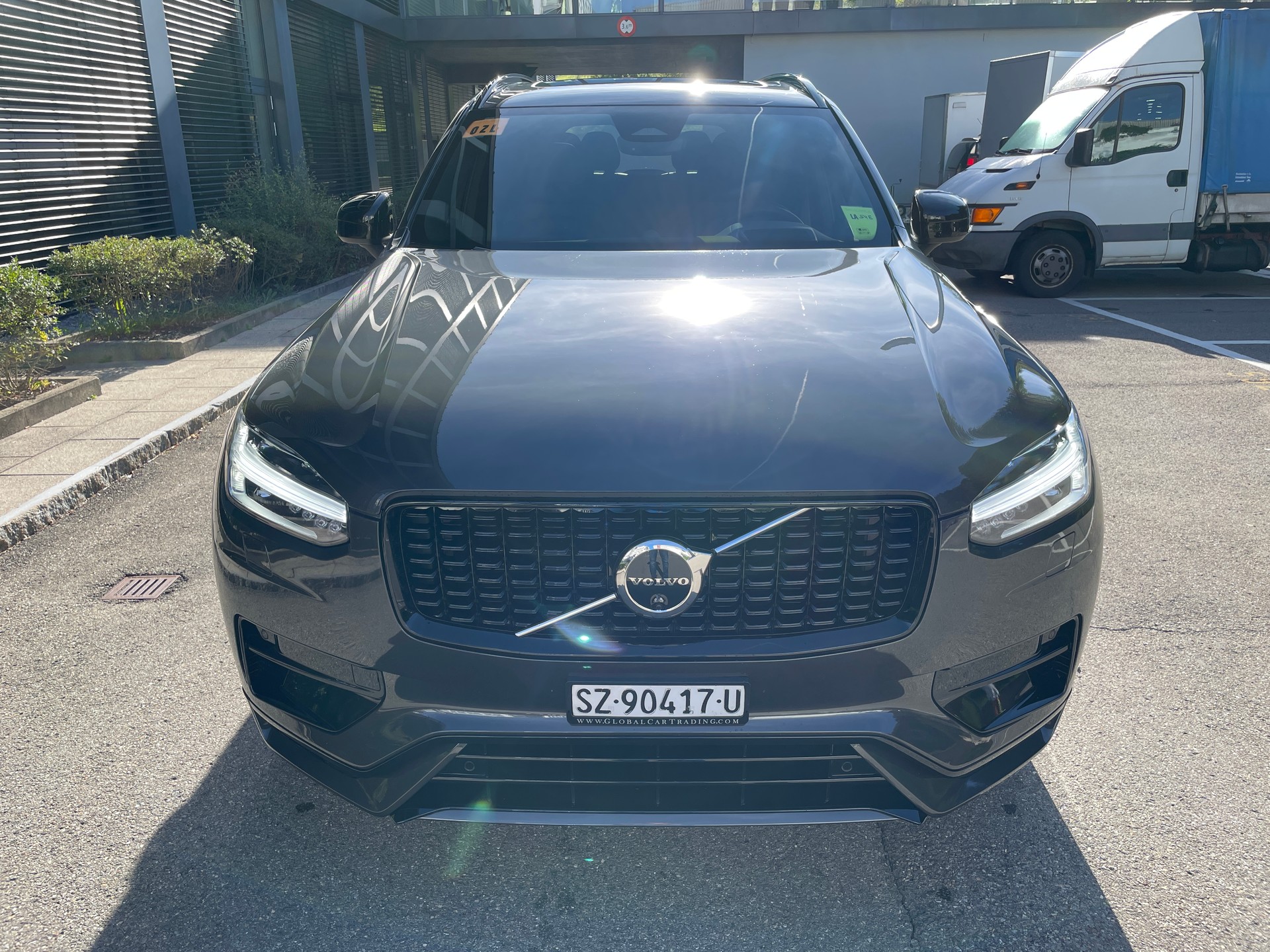 VOLVO XC90 B5 Diesel Mild Hybrid AWD Ultimate Dark 7-Sitzer Geartronic-showroom-element-1