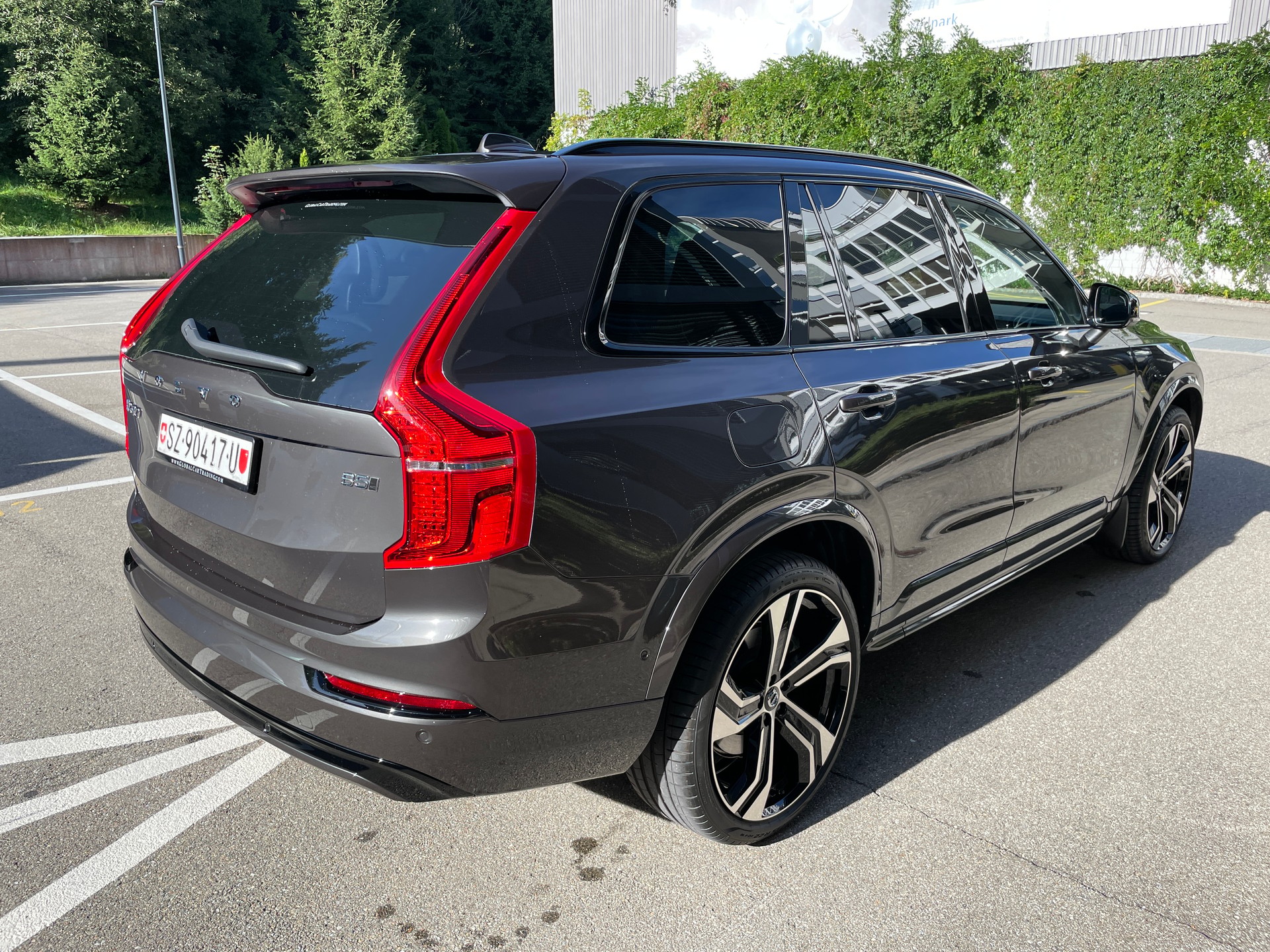 VOLVO XC90 B5 Diesel Mild Hybrid AWD Ultimate Dark 7-Sitzer Geartronic-showroom-element-3