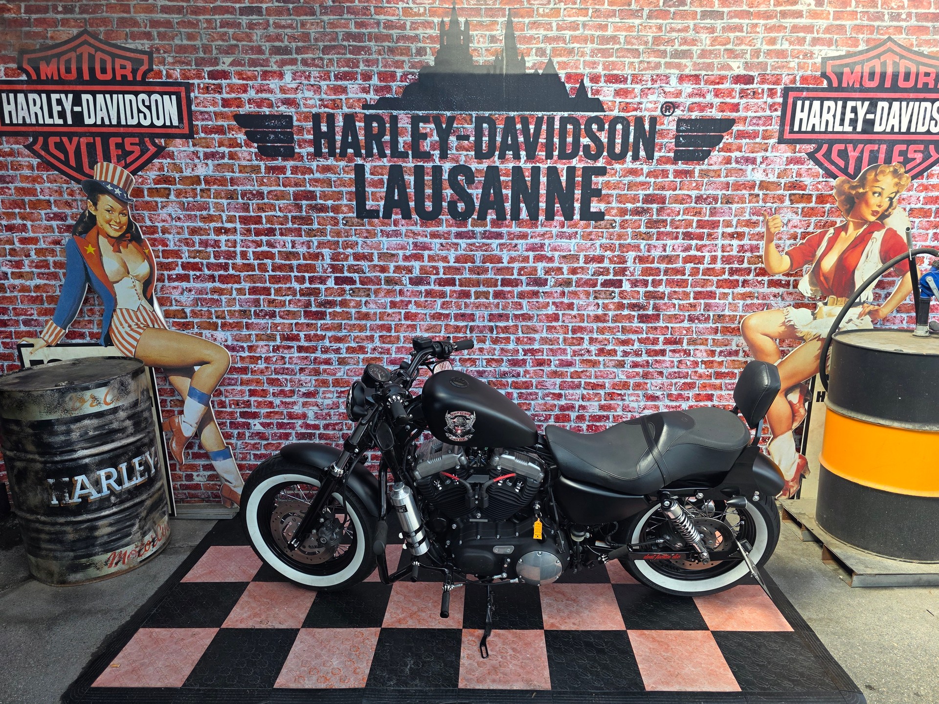 HARLEY-DAVIDSON XL 1200 X Forty Eight-showroom-element-1