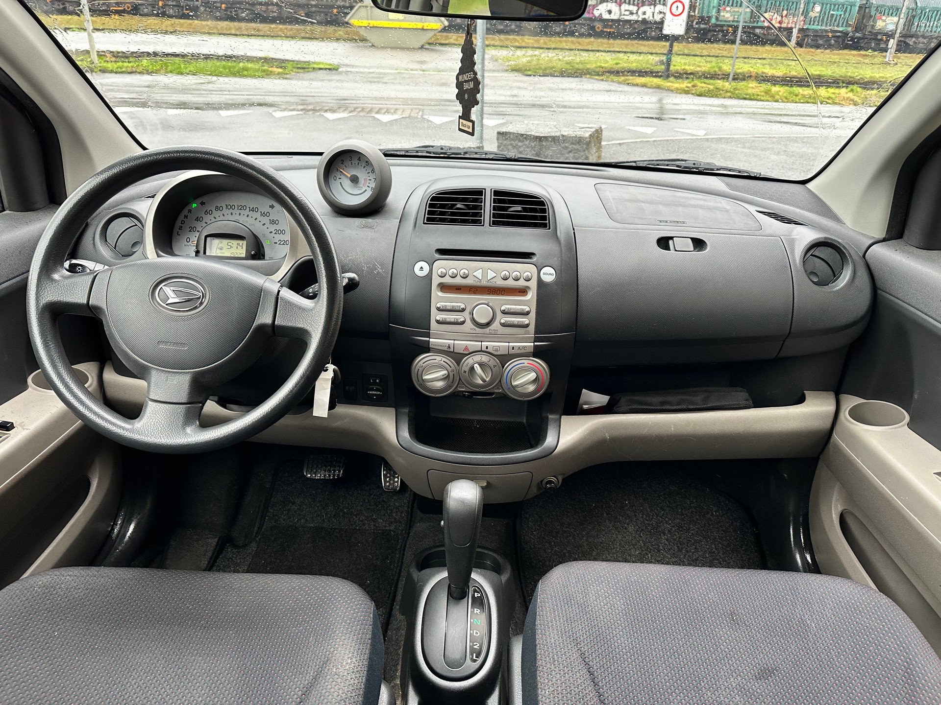 DAIHATSU Sirion 1.3 S eco-4WD-image-12