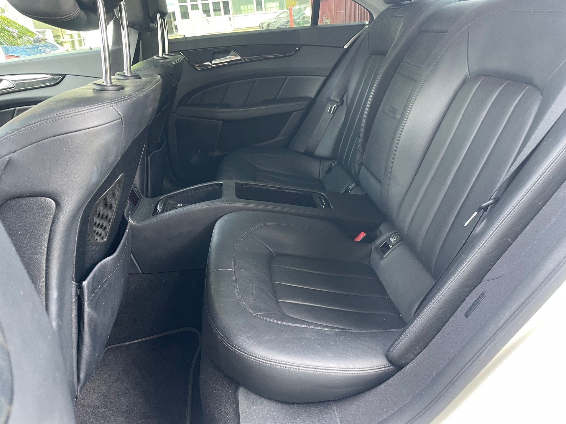 MERCEDES-BENZ CLS 500 4Matic 7G-Tronic-image-10