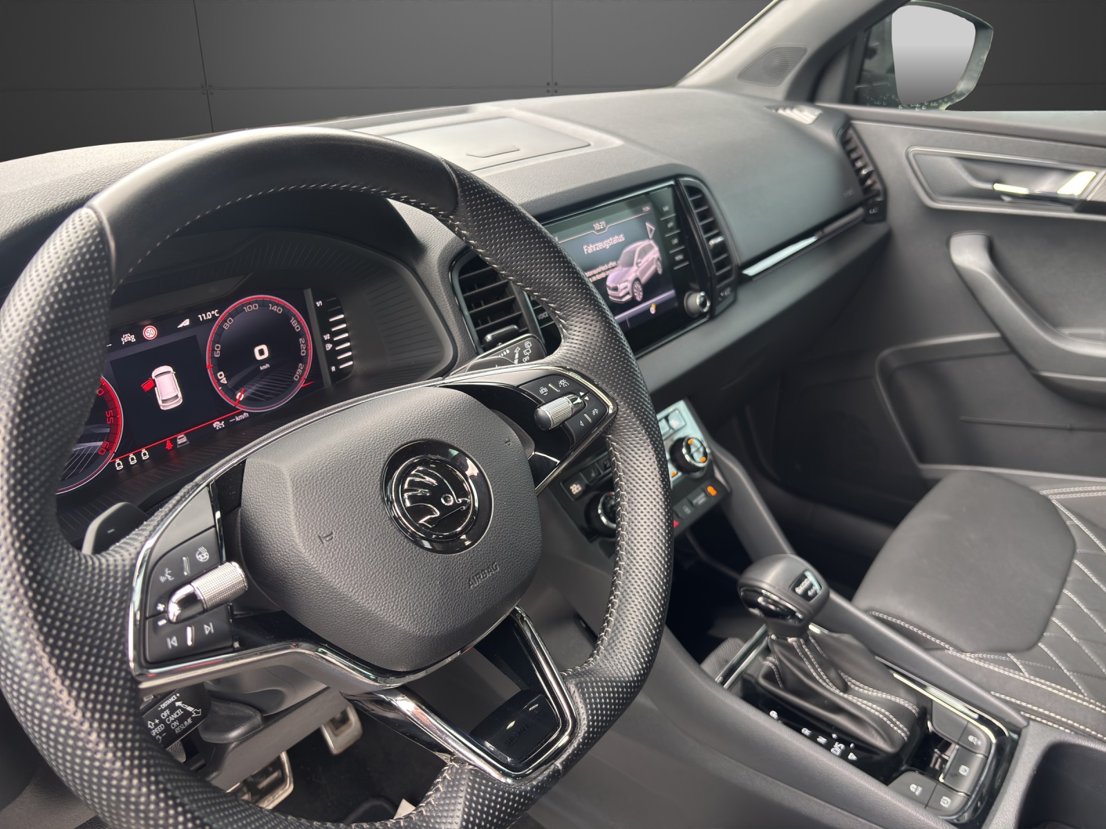 SKODA Karoq 2.0 TDI CR Sport Line 4x4 DSG-showroom-element-3