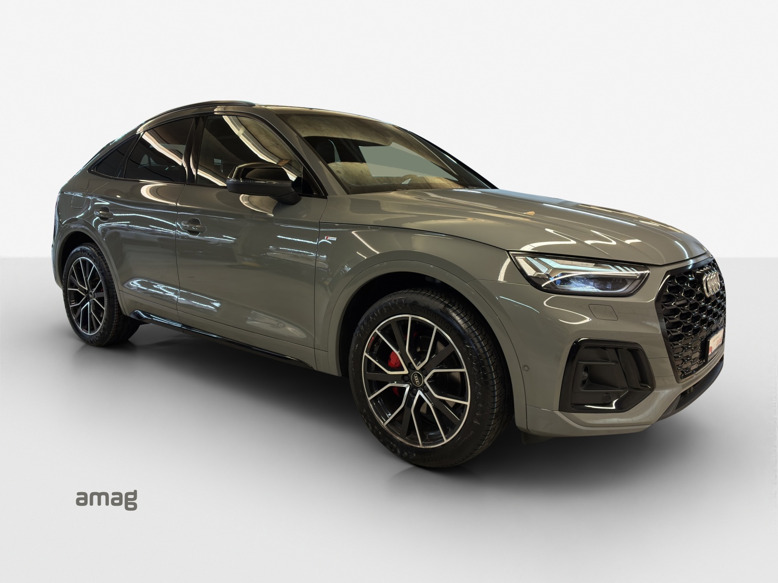 AUDI Q5 Sportback 40 TDI Blackedition quattro S-tronic-image-5