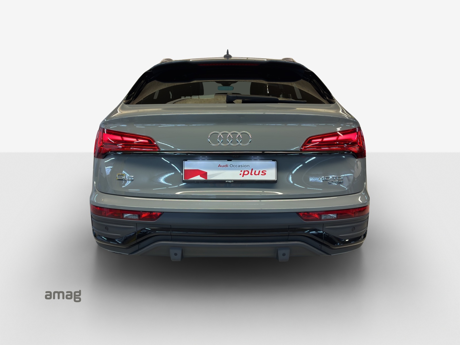 AUDI Q5 Sportback 40 TDI Blackedition quattro S-tronic-showroom-element-3