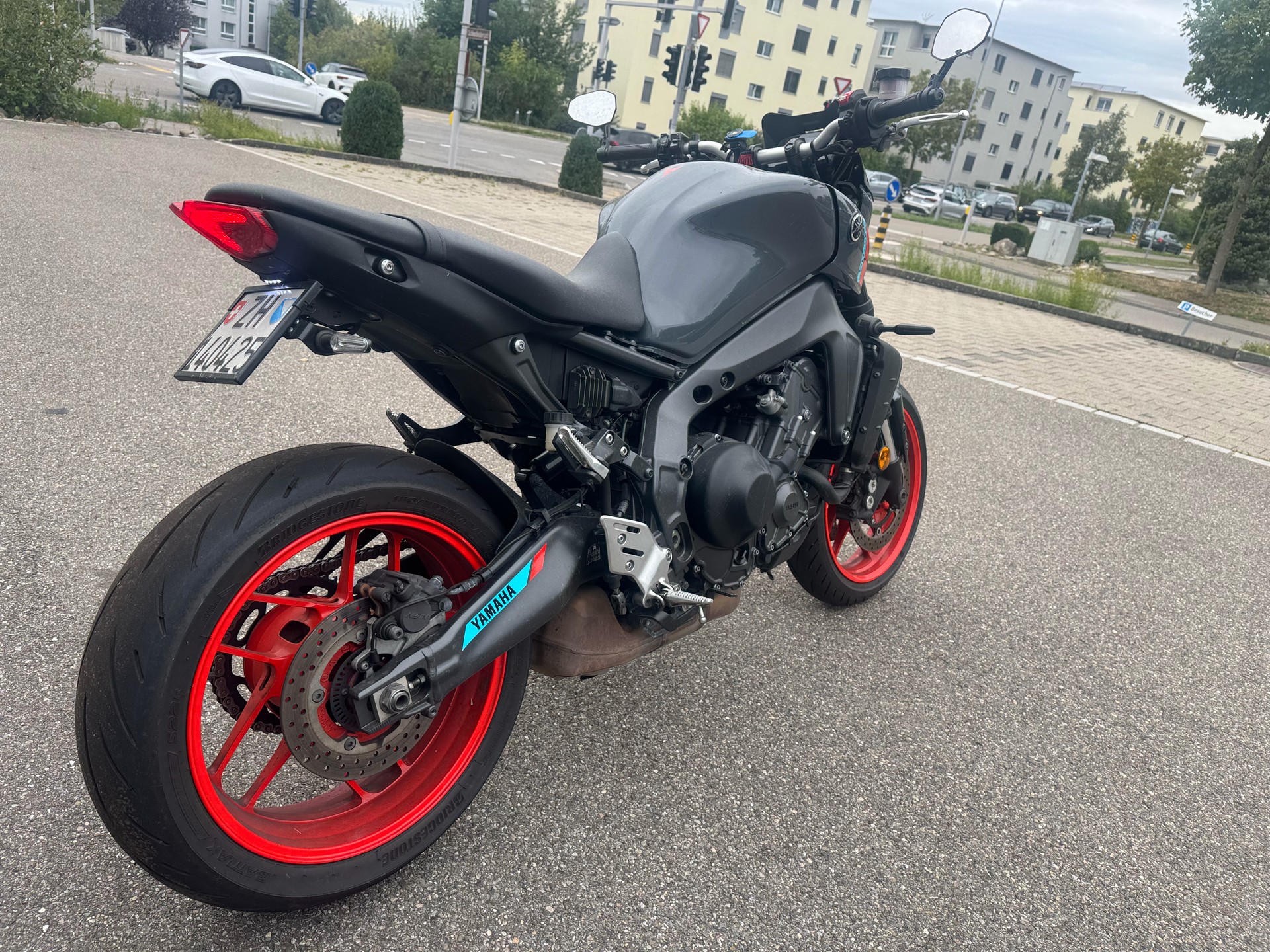 YAMAHA MT-09-image-1