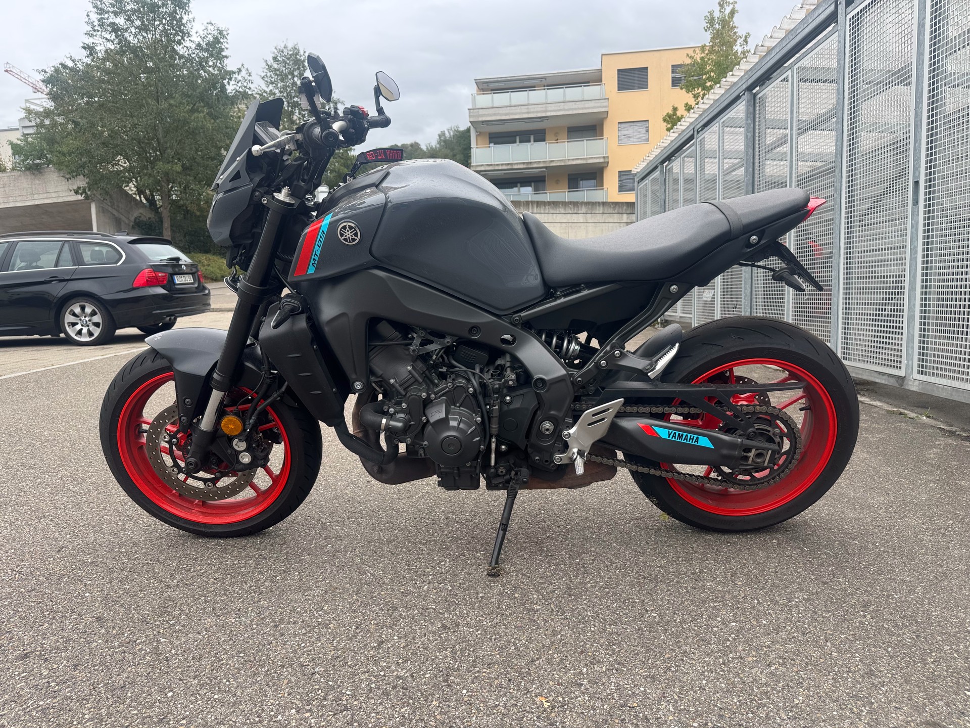 YAMAHA MT-09-image-0