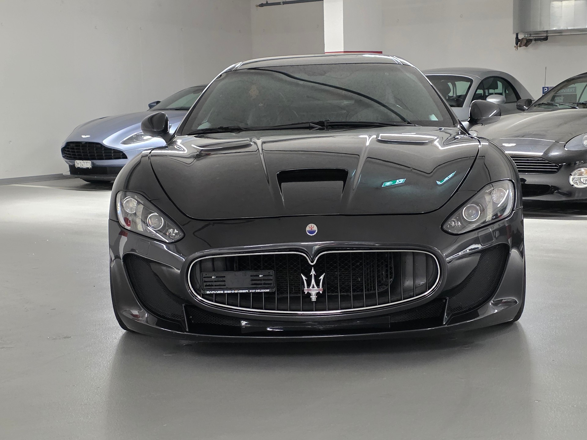 MASERATI GranTurismo MC Stradale Centenial Edition-showroom-element-2