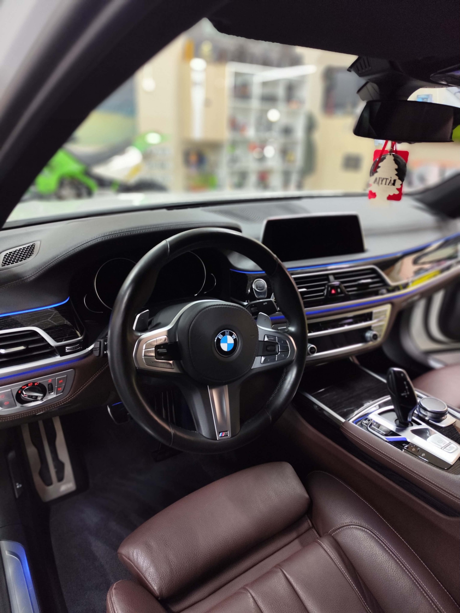 BMW 730d xDrive-image-1