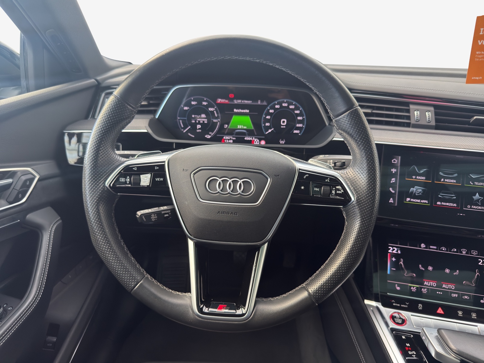AUDI e-tron S Sportback quattro-image-9