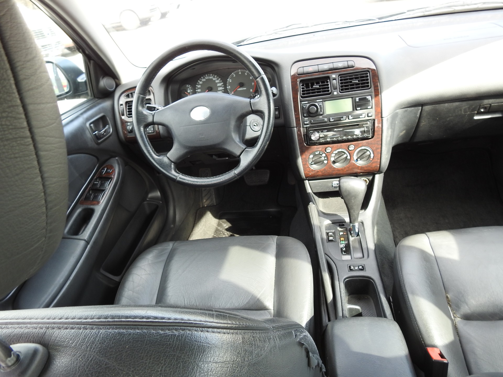 TOYOTA Avensis 2.0 VVT-i Linea Sol Sedan Automatic-image-18